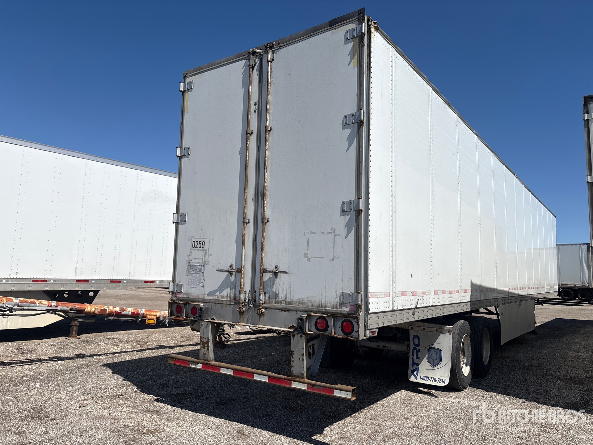 General Appearance with Foto, angolo anteriore sinistro