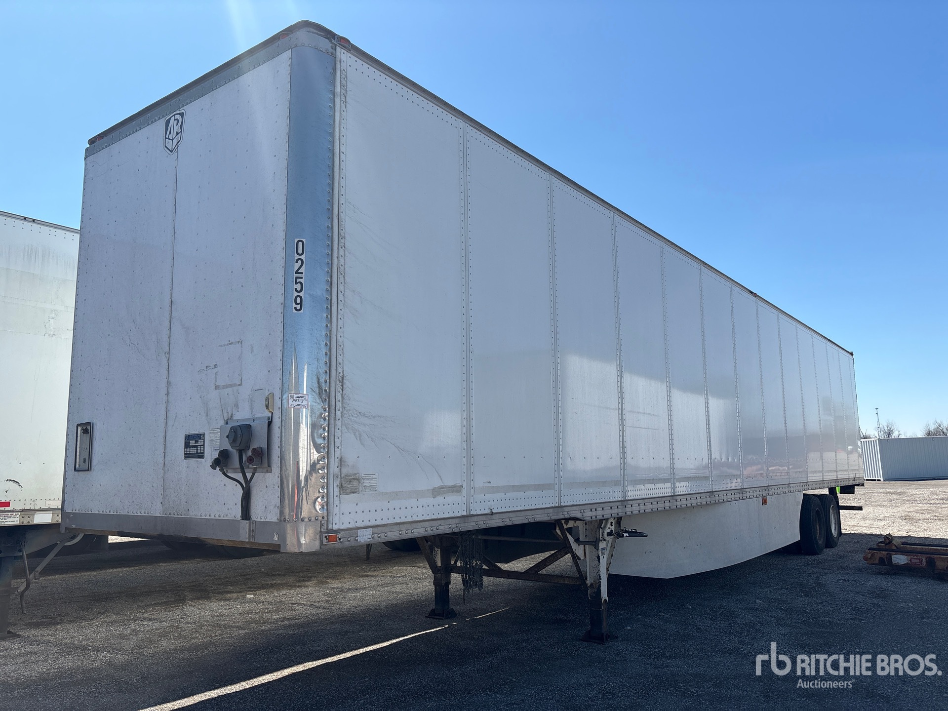 General Appearance with Foto, angolo anteriore sinistro