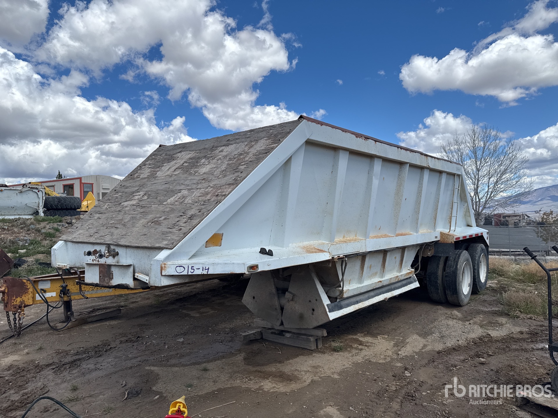 General Appearance with Featured Photo