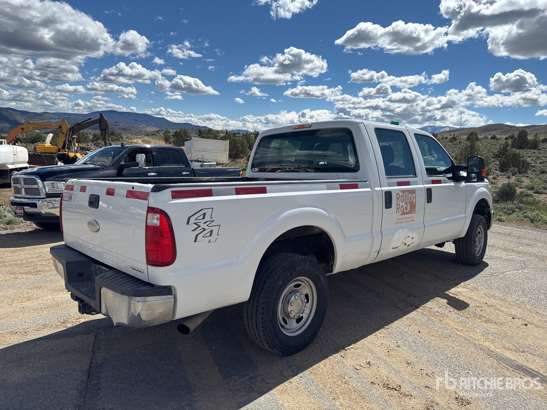 Aspect général with Image, coin arrière droit