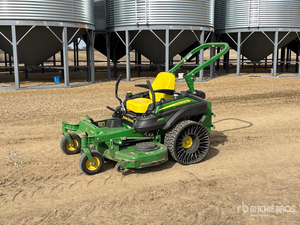 2016 John Deere Z915B Zero-Turn Lawn Mower | Ritchie Bros. Auctioneers