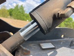 Hydraulics with Thumb Cylinder