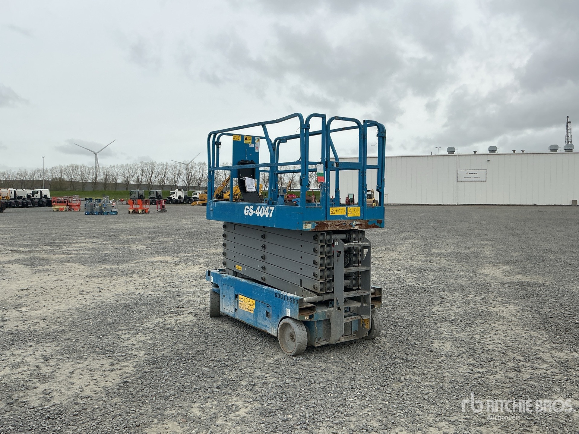 General Appearance with Picture, Left Rear Corner