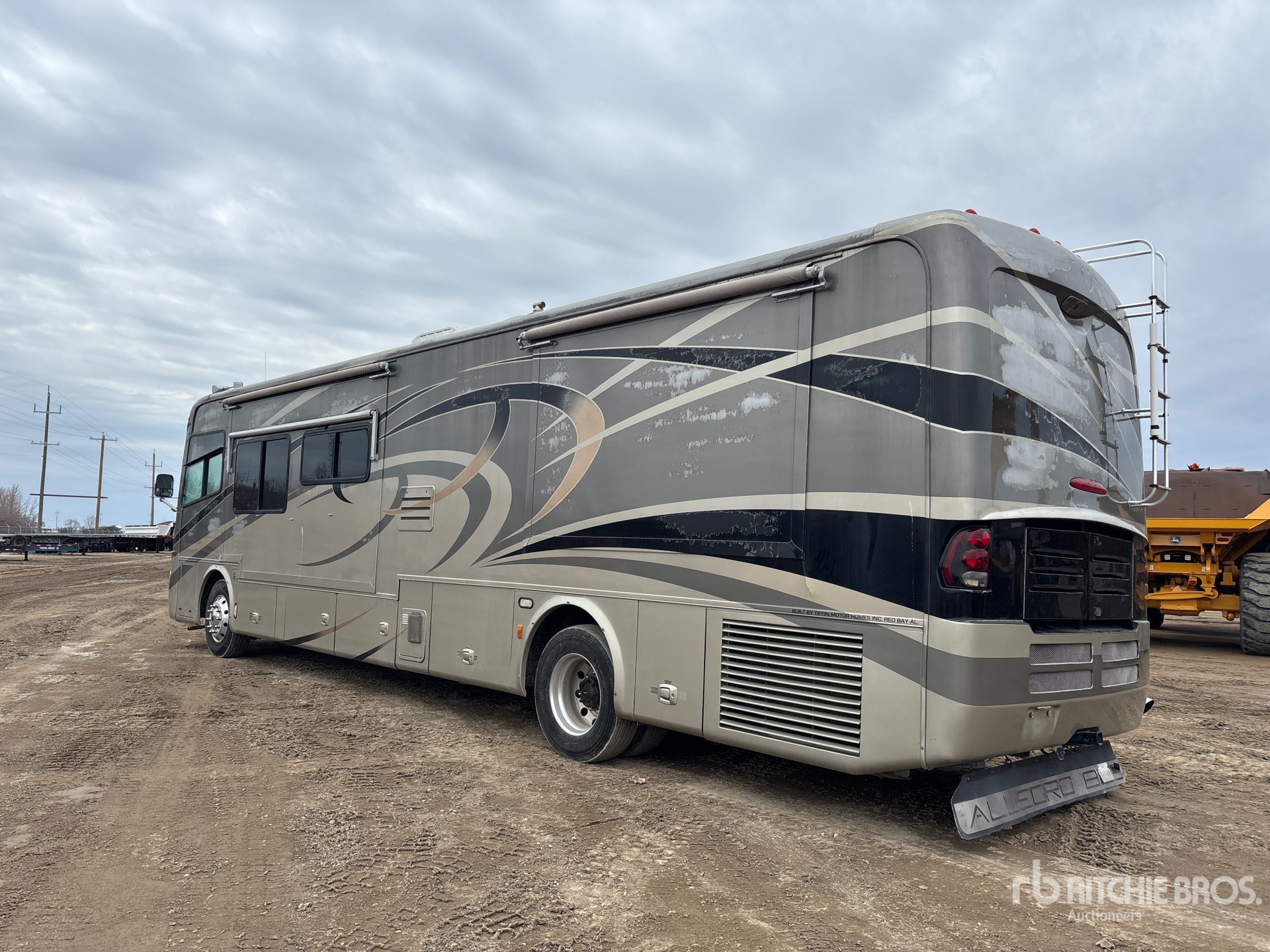 General Appearance with Imagen: esquina trasera izquierda