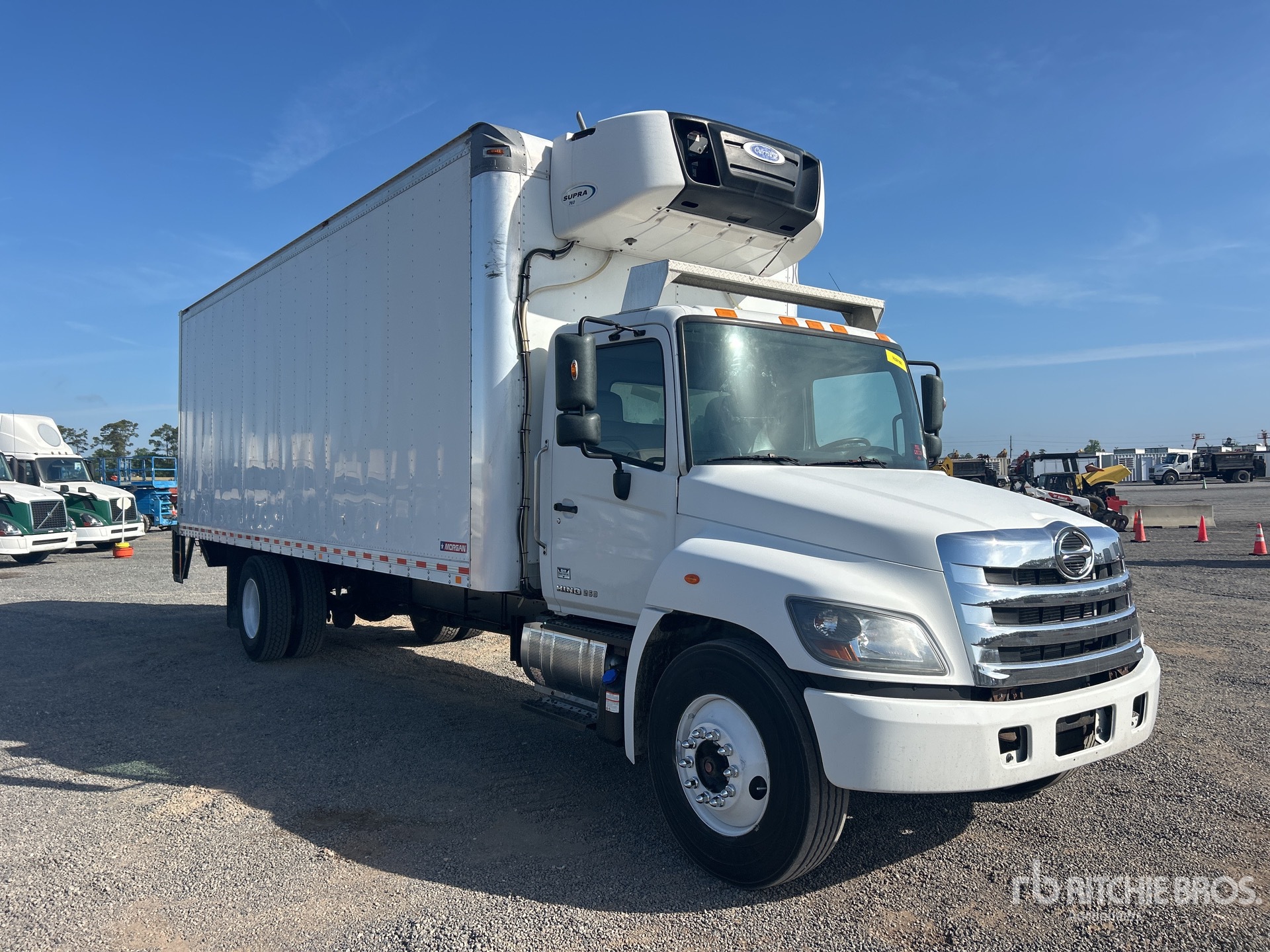 General Appearance with Foto, angolo anteriore destro