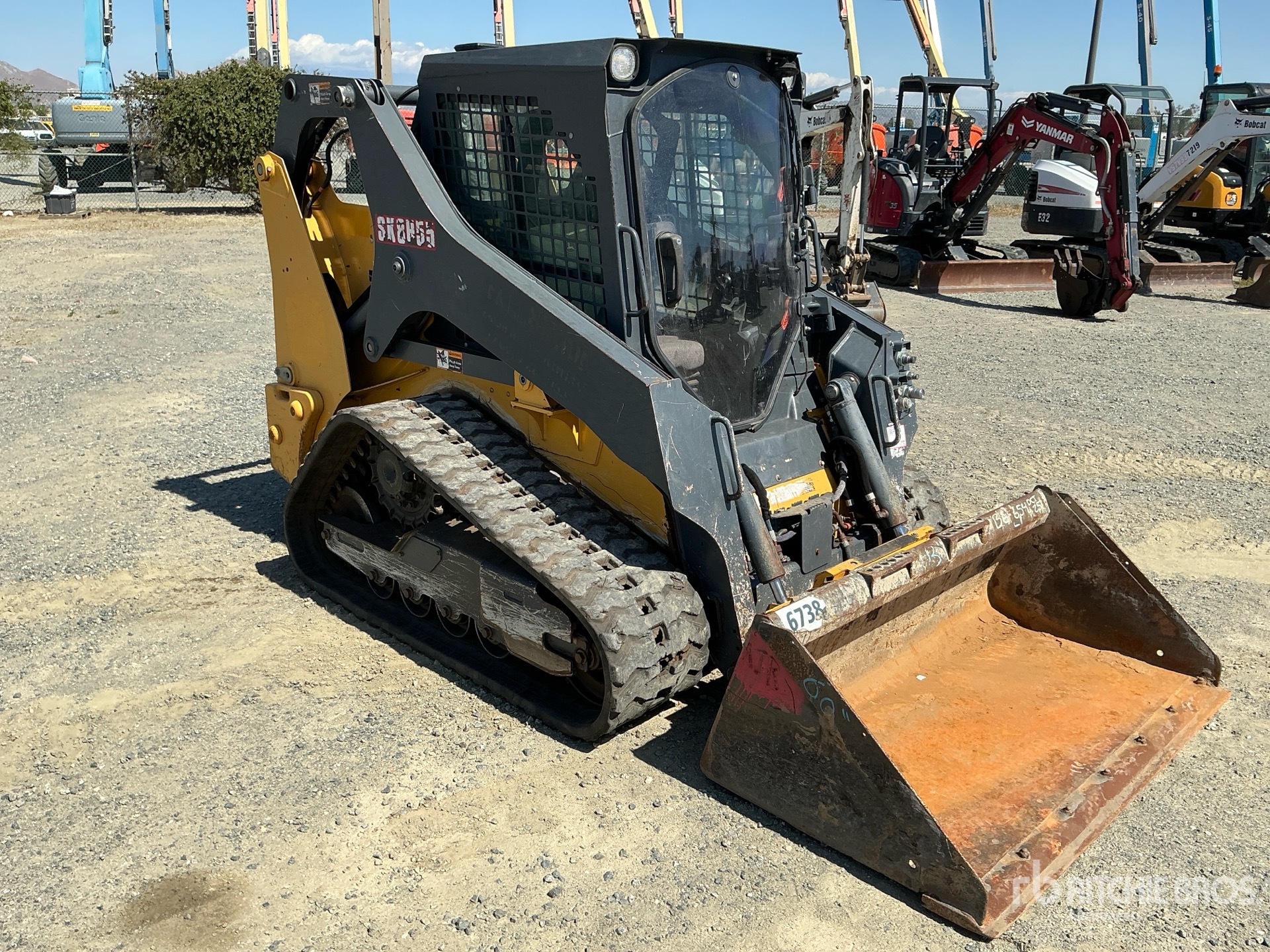 General Appearance with Picture, Right Front Corner