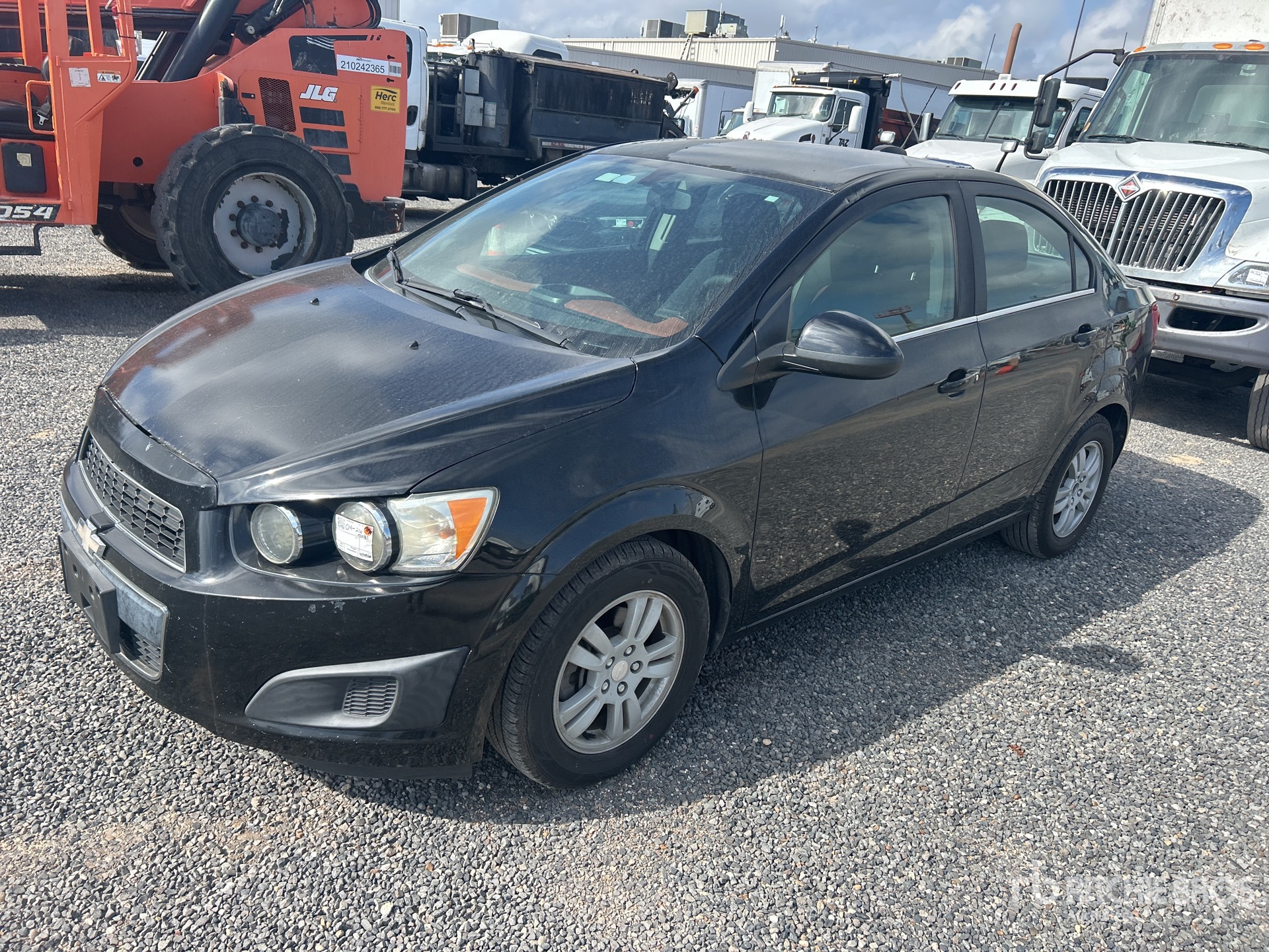 General Appearance with Bild, Ecke vorne links