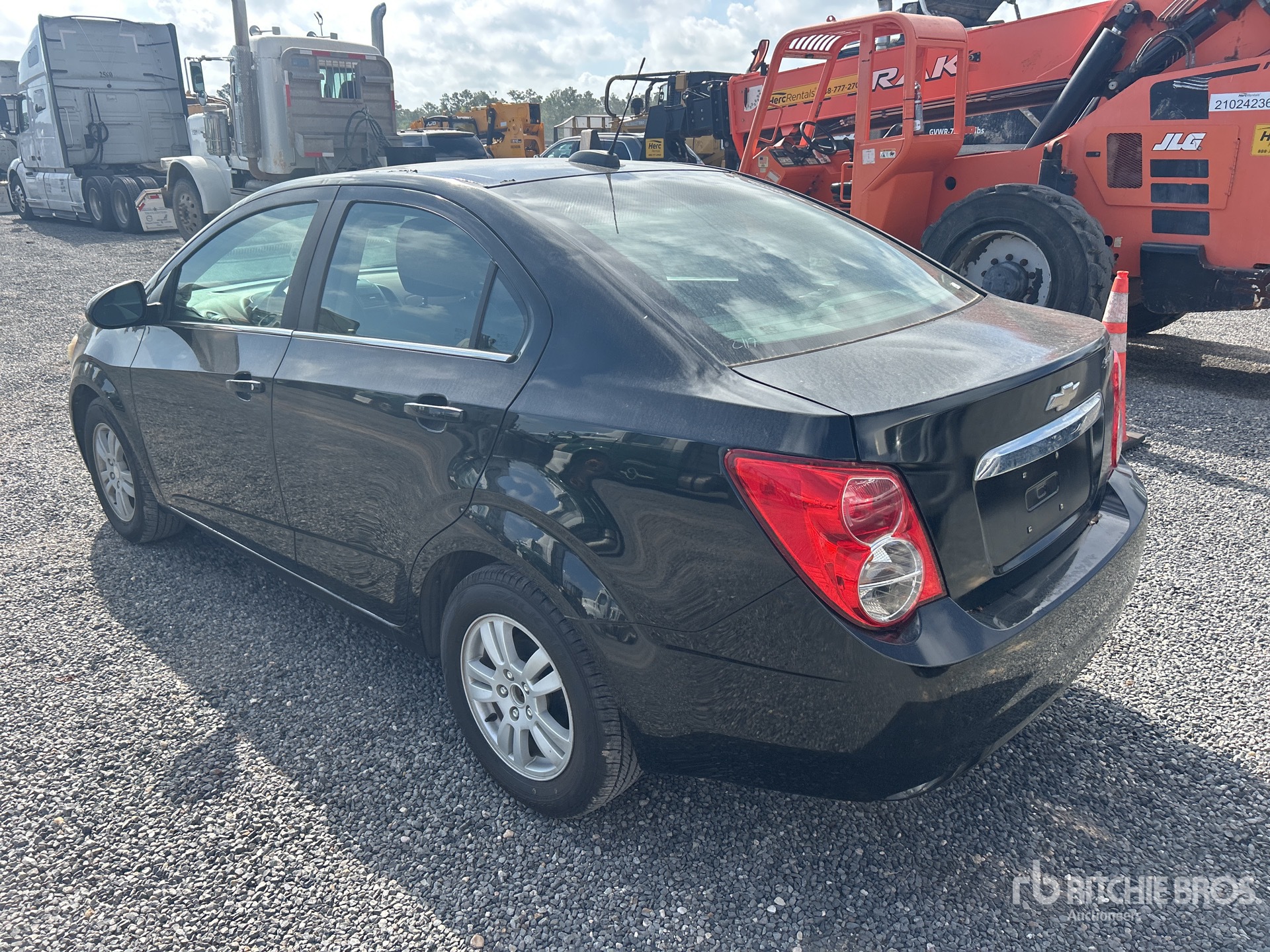 General Appearance with Bild, Ecke hinten links