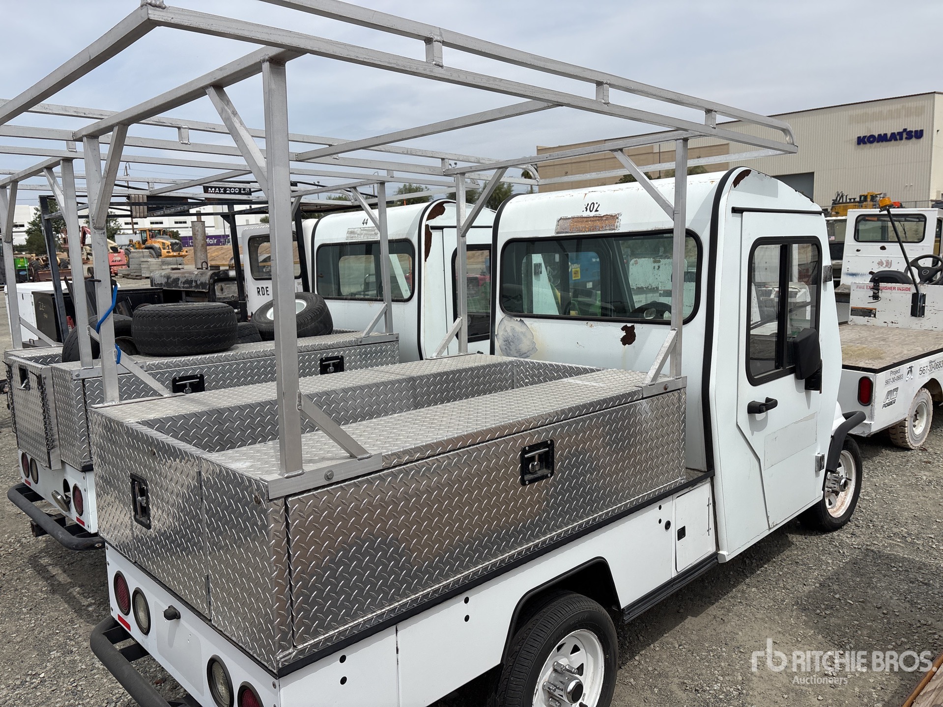 General Appearance with Imagen: esquina trasera derecha