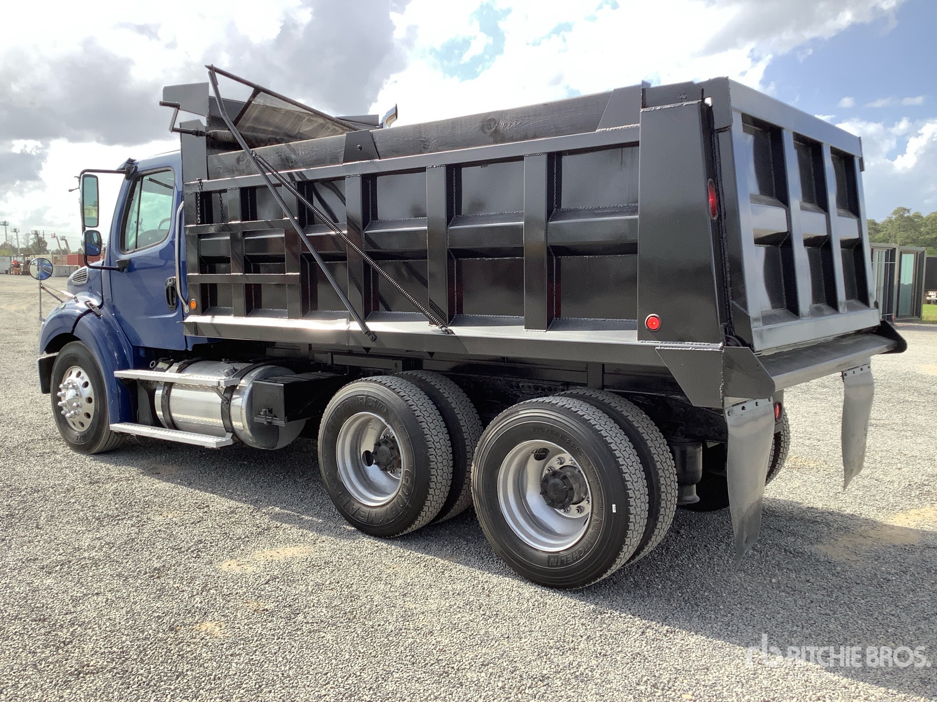 General Appearance with Imagen: esquina trasera izquierda