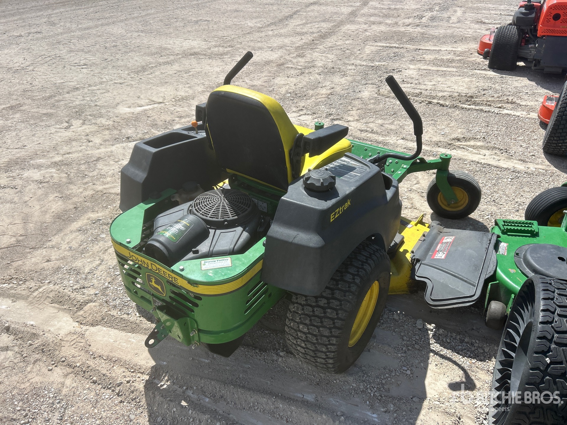 General Appearance with Bild, Ecke hinten rechts