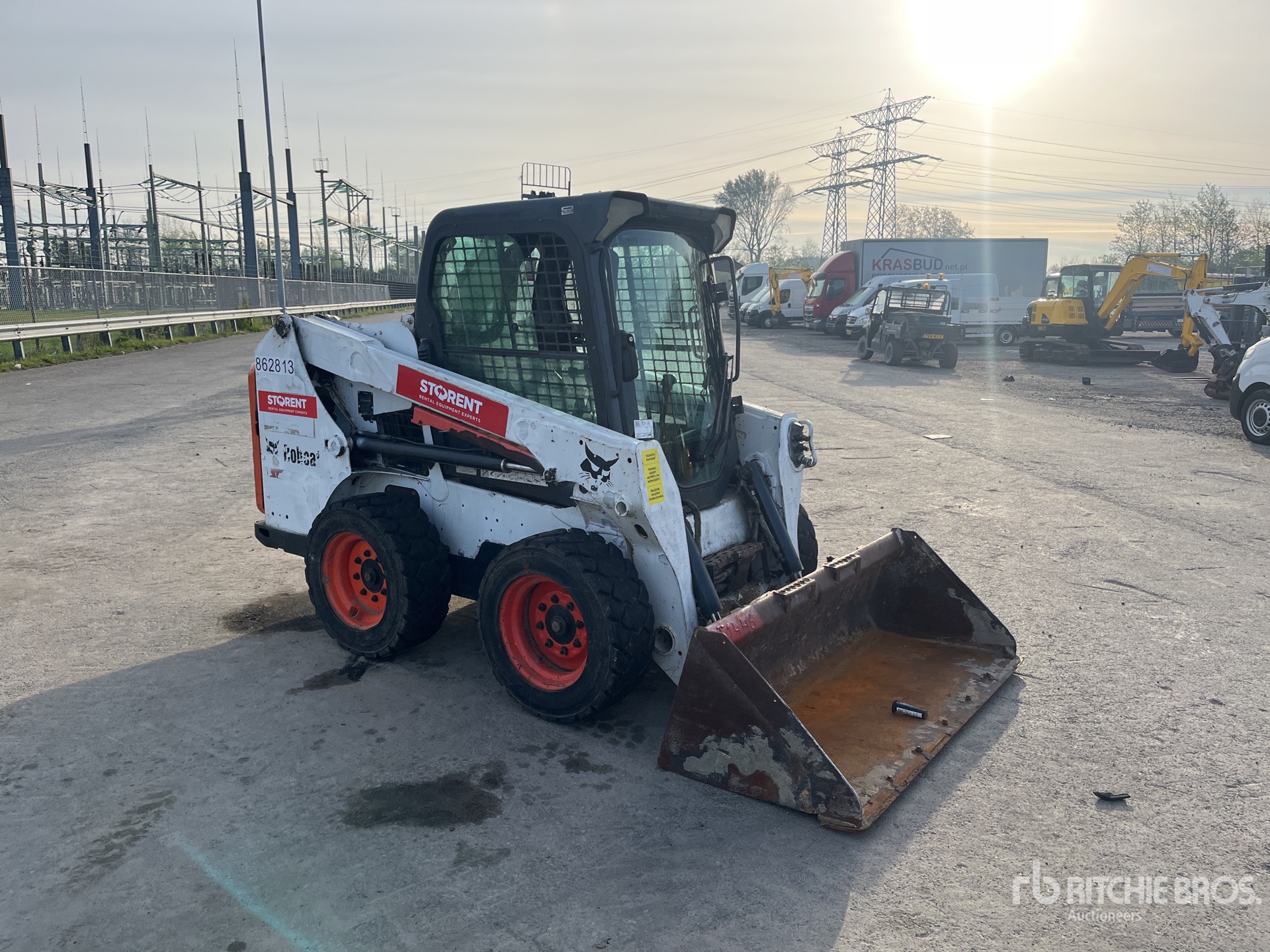 General Appearance with Picture, Right Front Corner