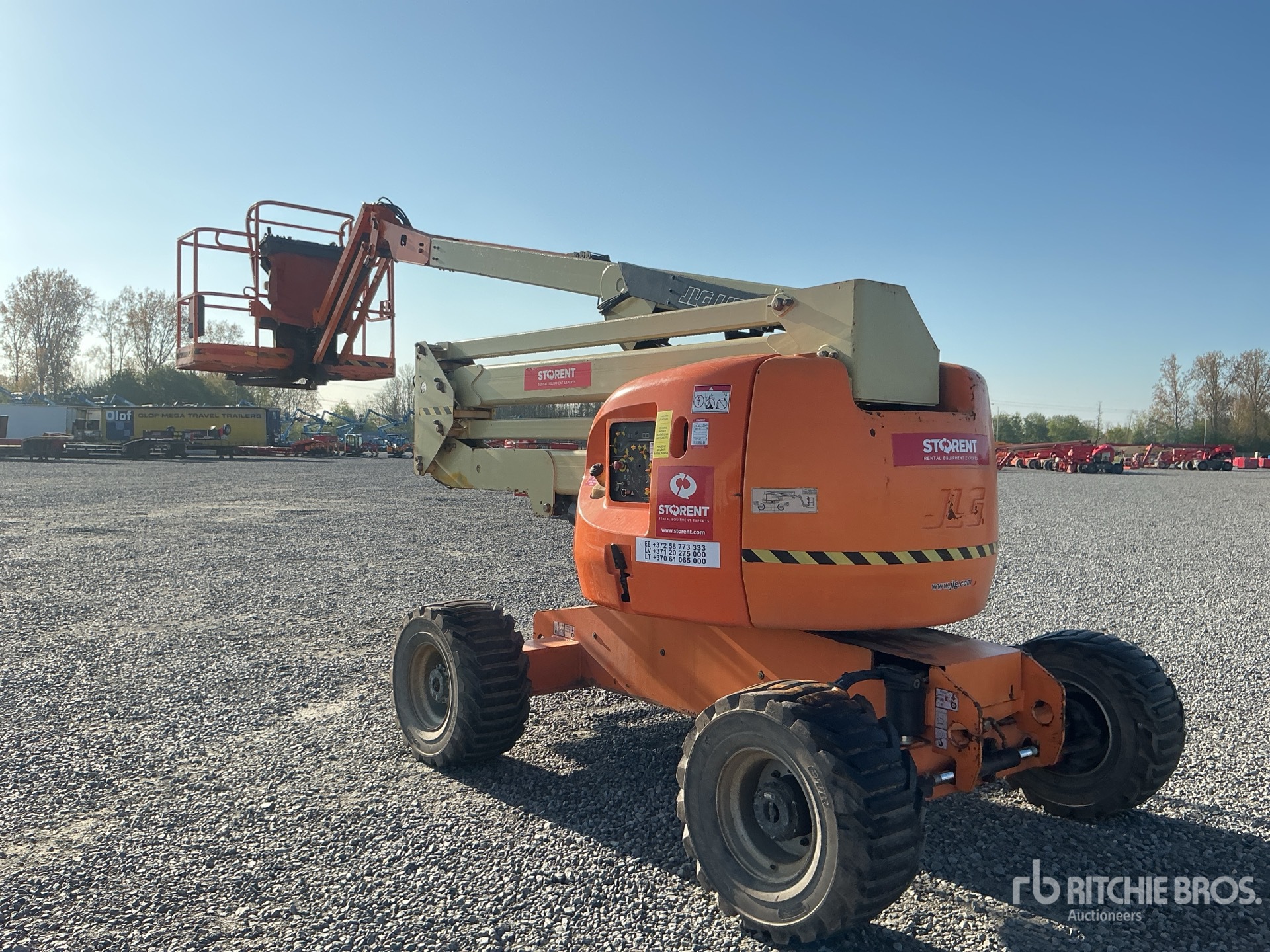 General Appearance with Picture, Right Front Corner