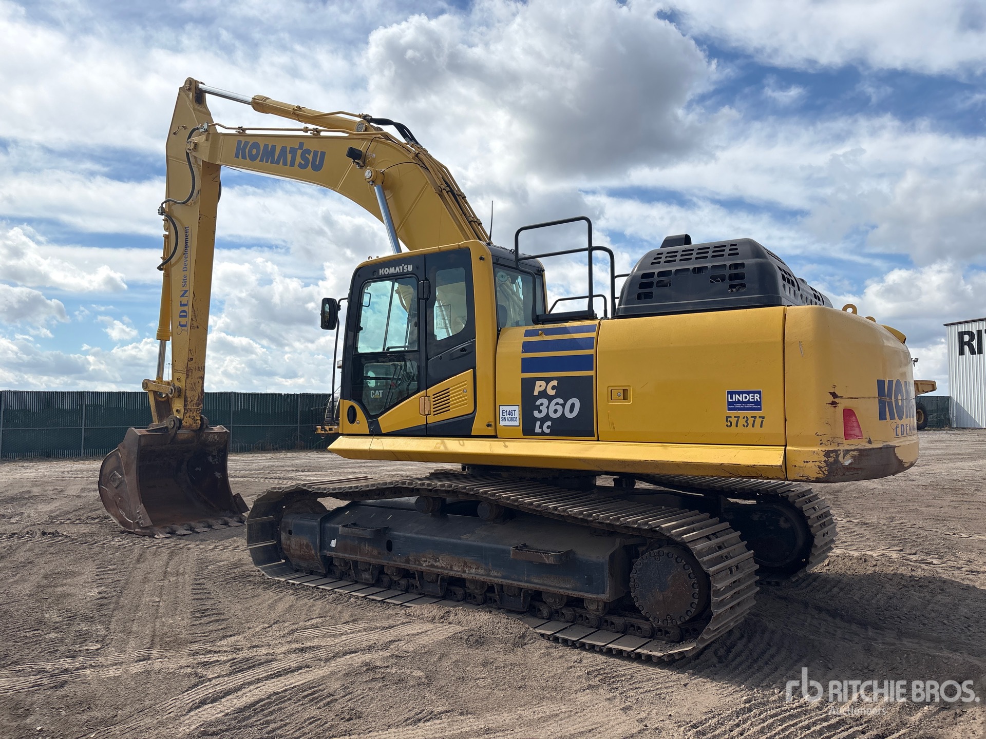 General Appearance with Imagen: esquina trasera izquierda