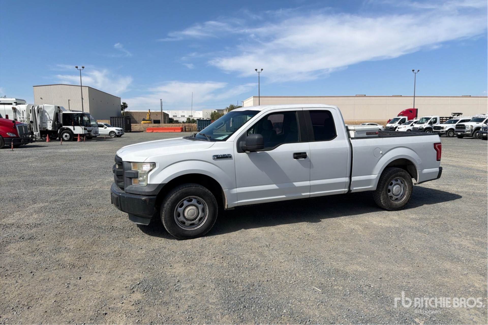 Aspect général with Image, coin avant gauche