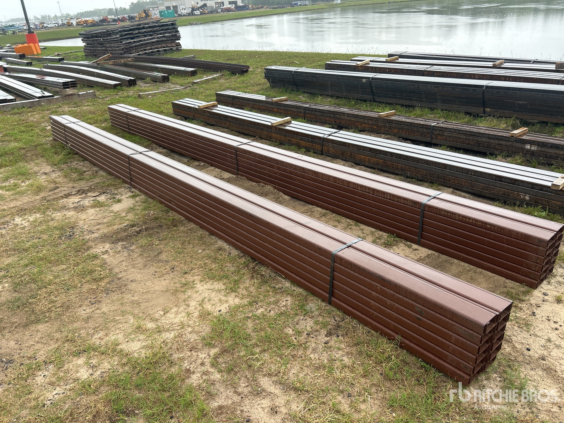 General Appearance with Bild, Ecke hinten links