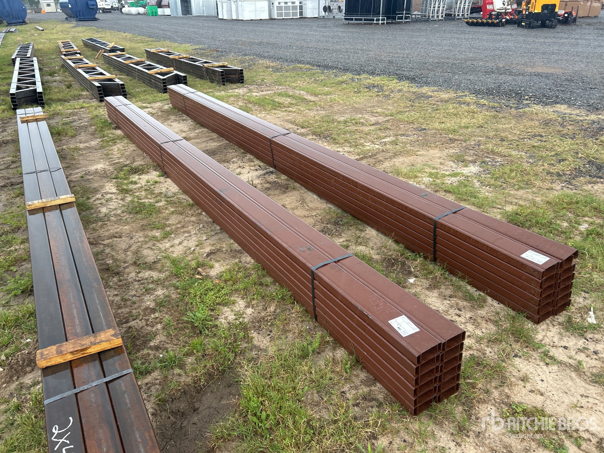 General Appearance with Bild, Ecke hinten links