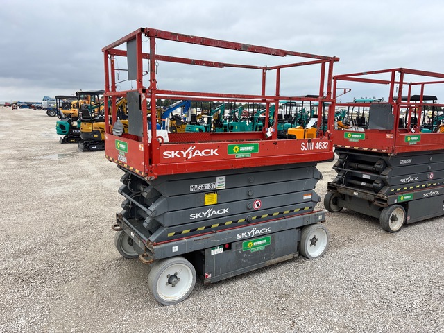 2014 Skyjack SJIII 4632 Electric Scissor Lift