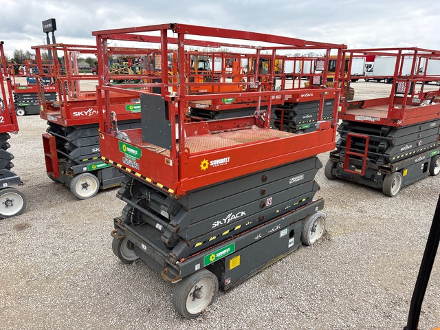 2017 Skyjack SJIII 4632 Electric Scissor Lift