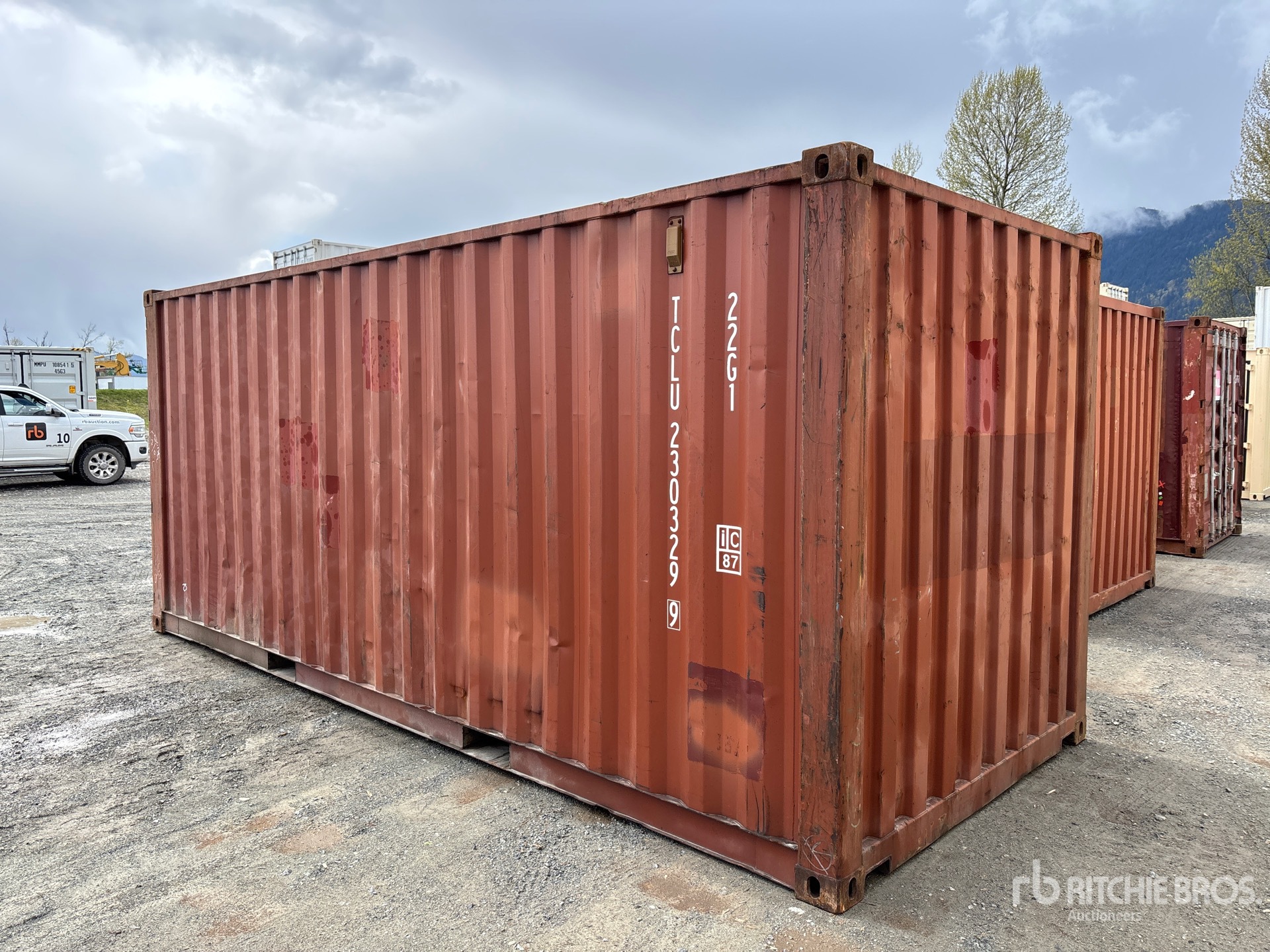 General Appearance with Bild, Ecke hinten links