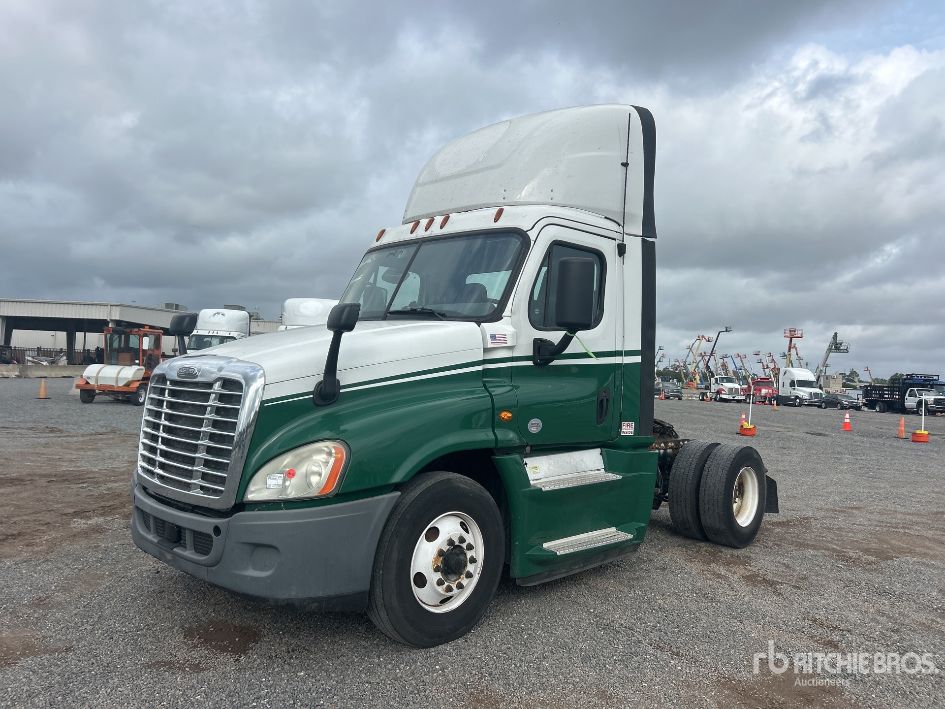 General Appearance with Picture, Left Front Corner