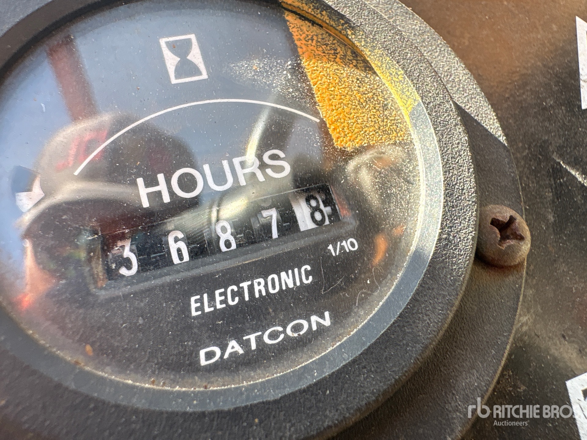 General Appearance with Hour Meter / Odometer