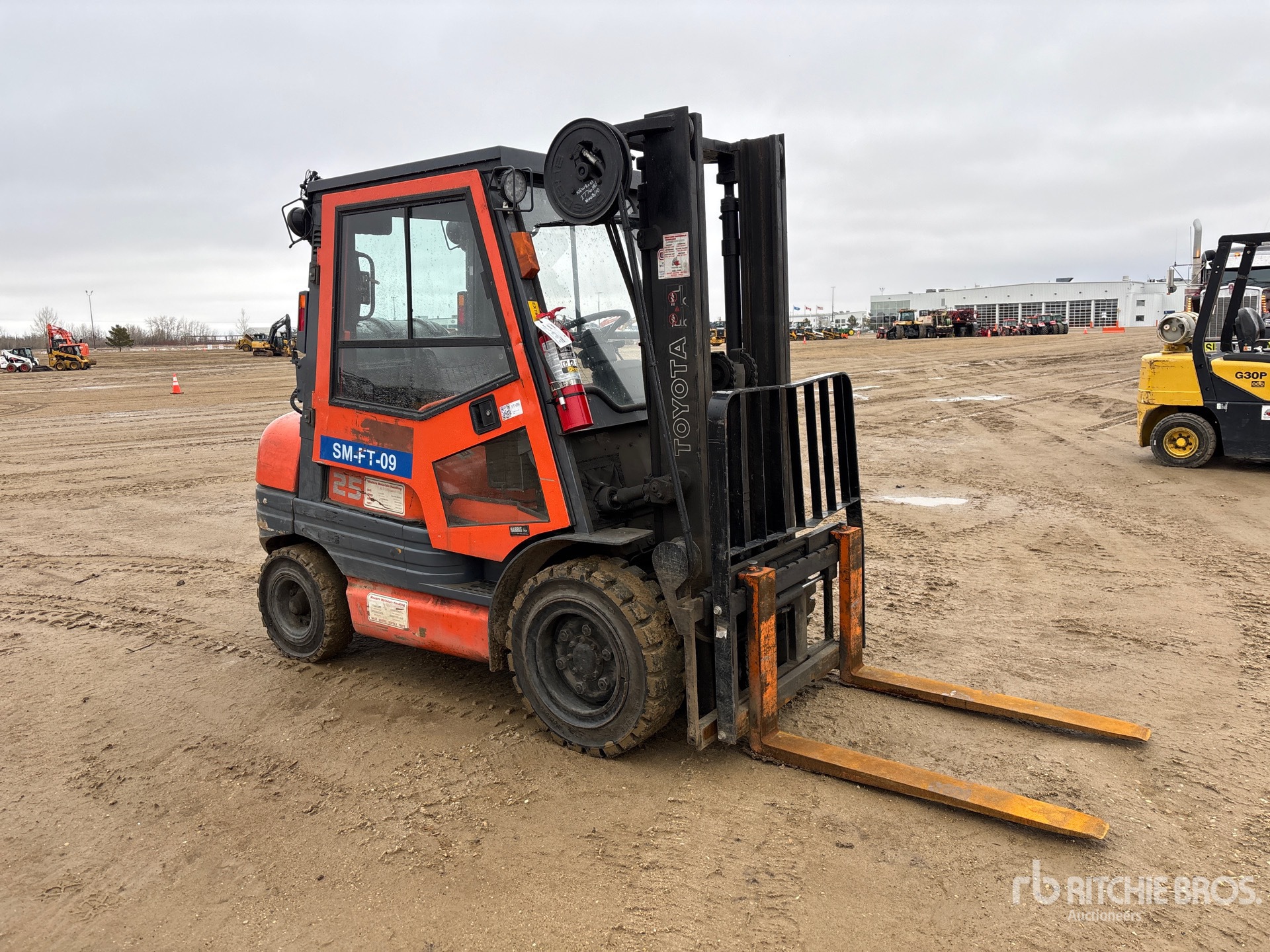 General Appearance with Picture, Right Front Corner