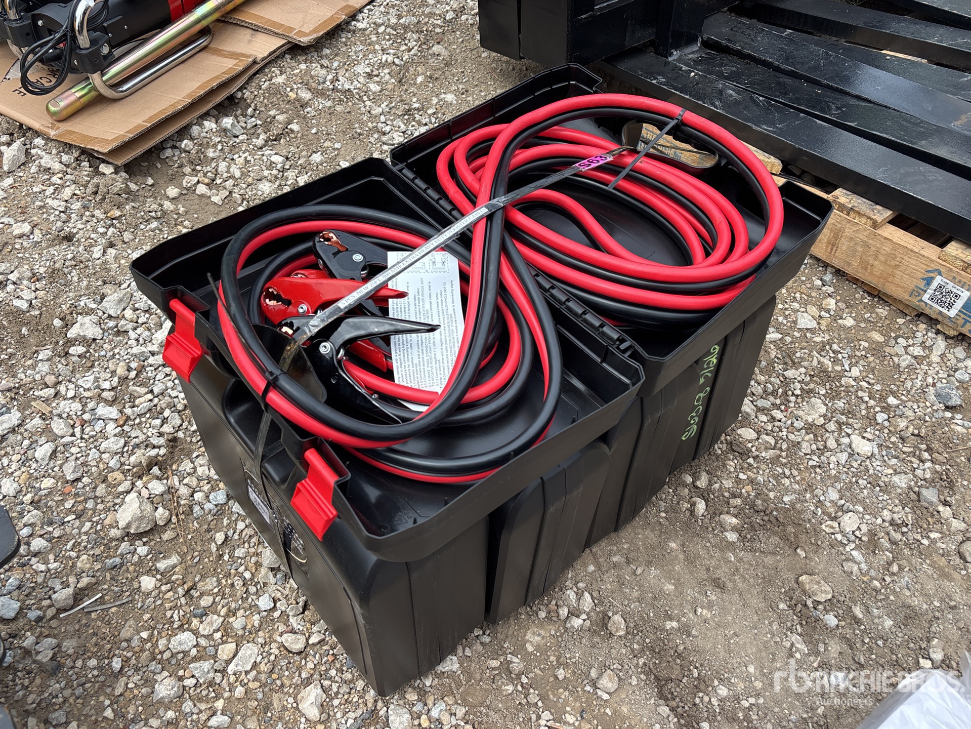 General Appearance with Bild, Ecke vorne rechts