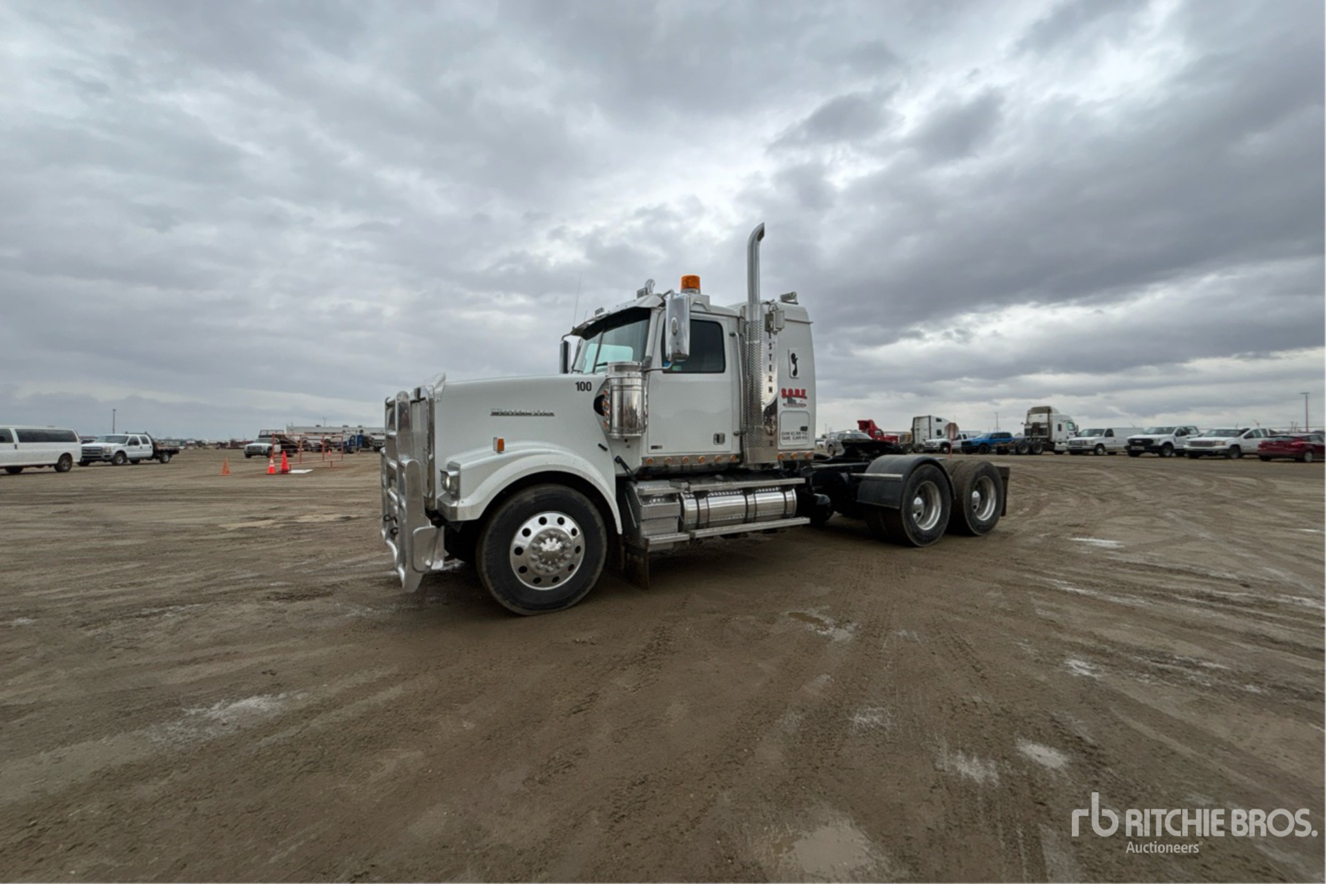 General Appearance with Picture, Left Front Corner