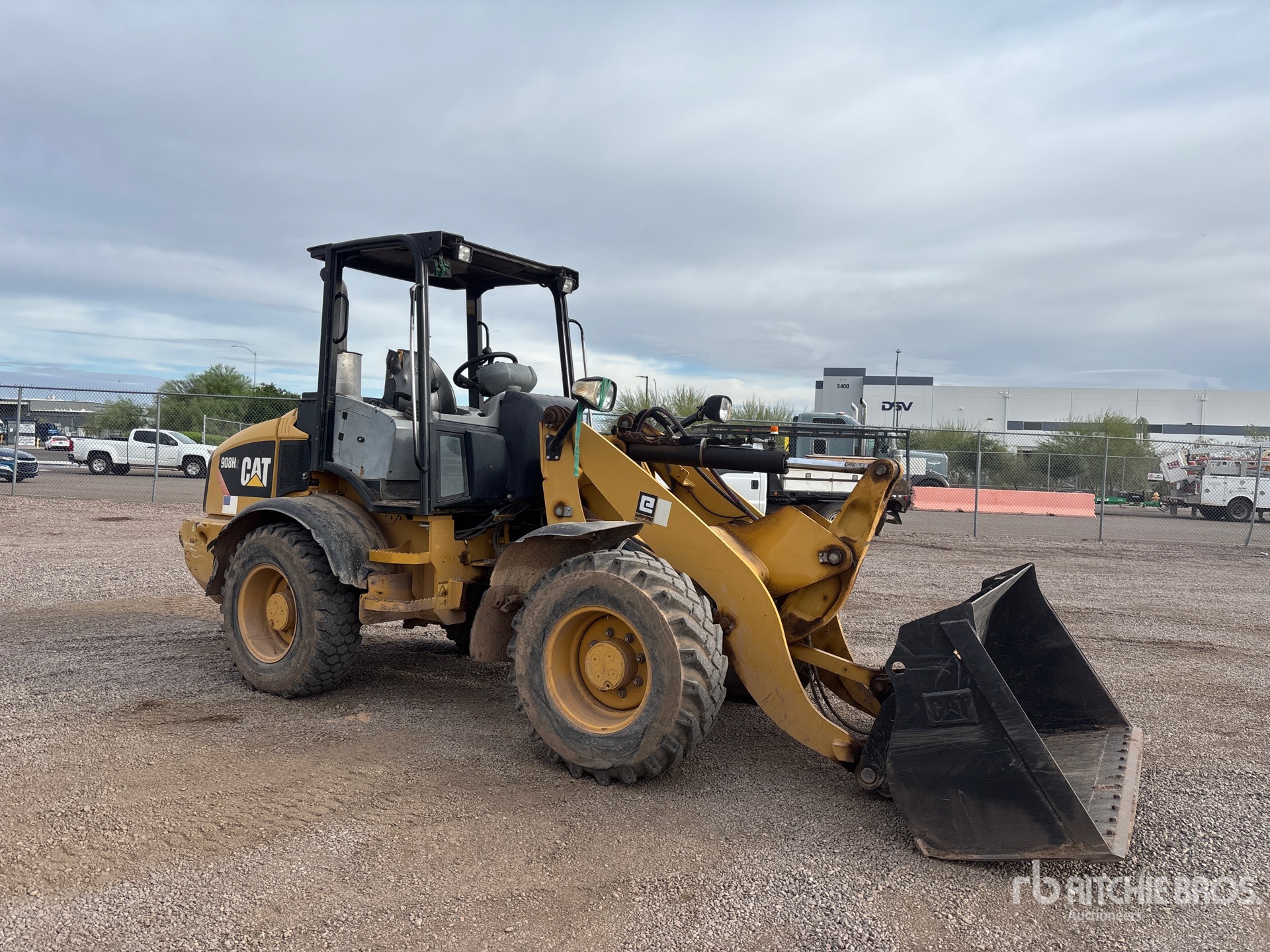 General Appearance with Picture, Right Front Corner