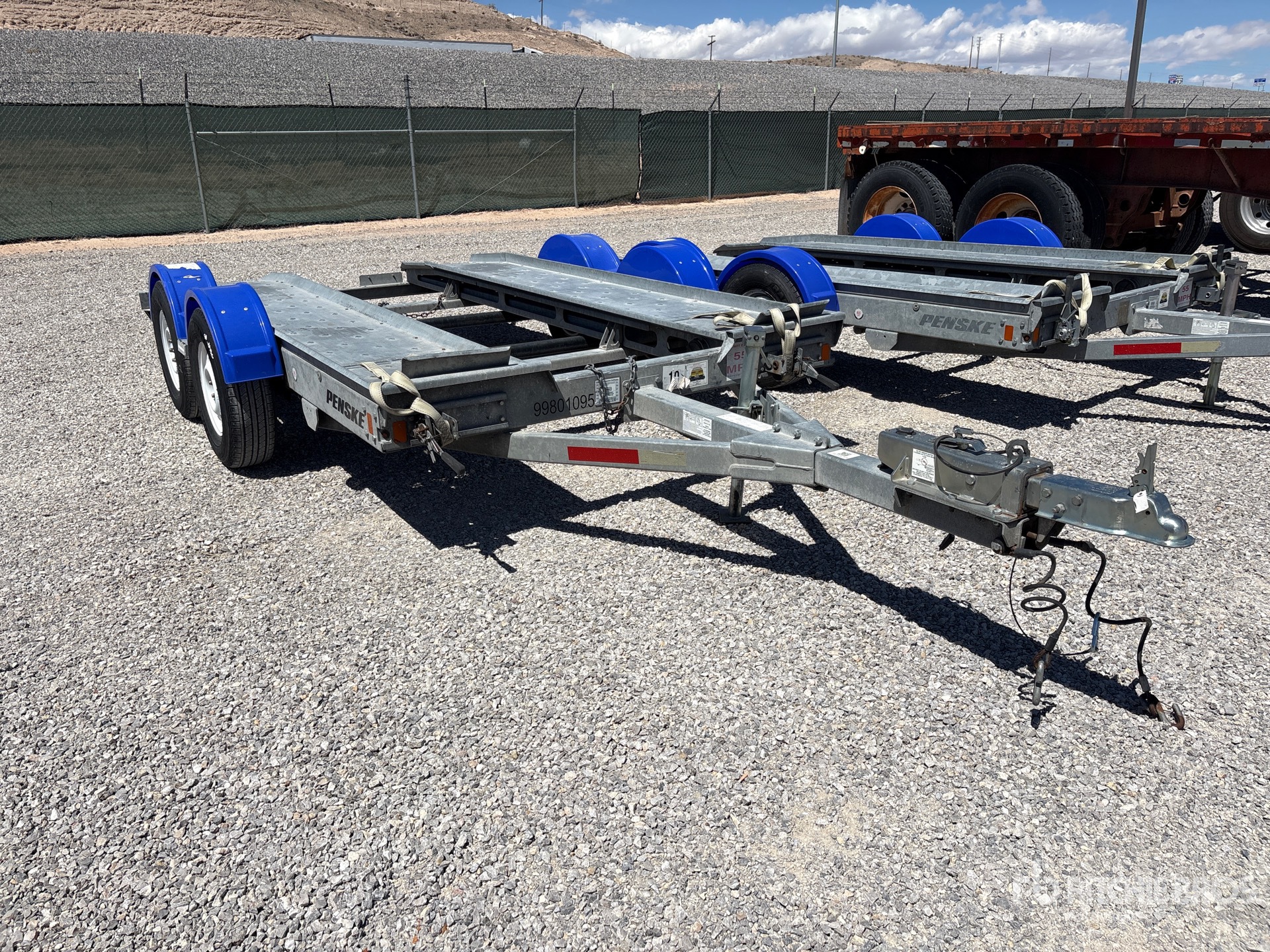 Aspect général with Image, coin avant droit