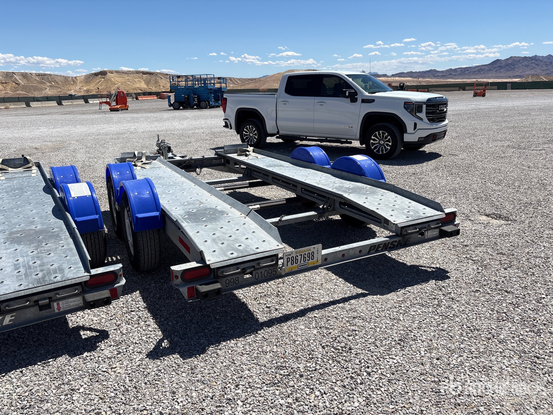 Aspect général with Image, coin arrière gauche