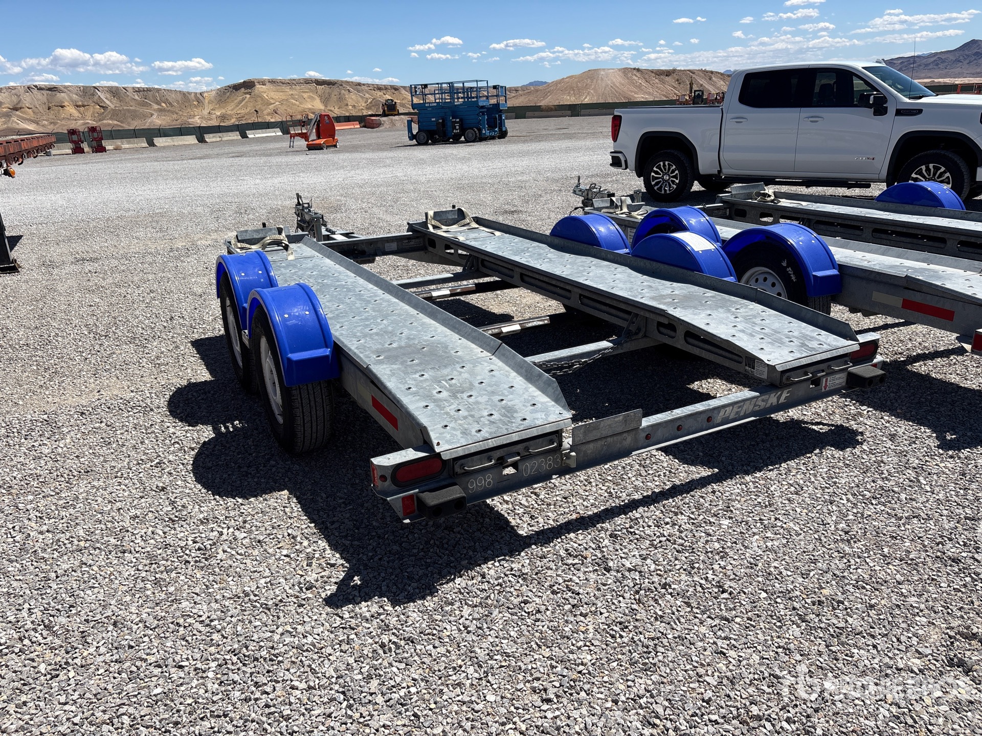 Aspect général with Image, coin arrière gauche