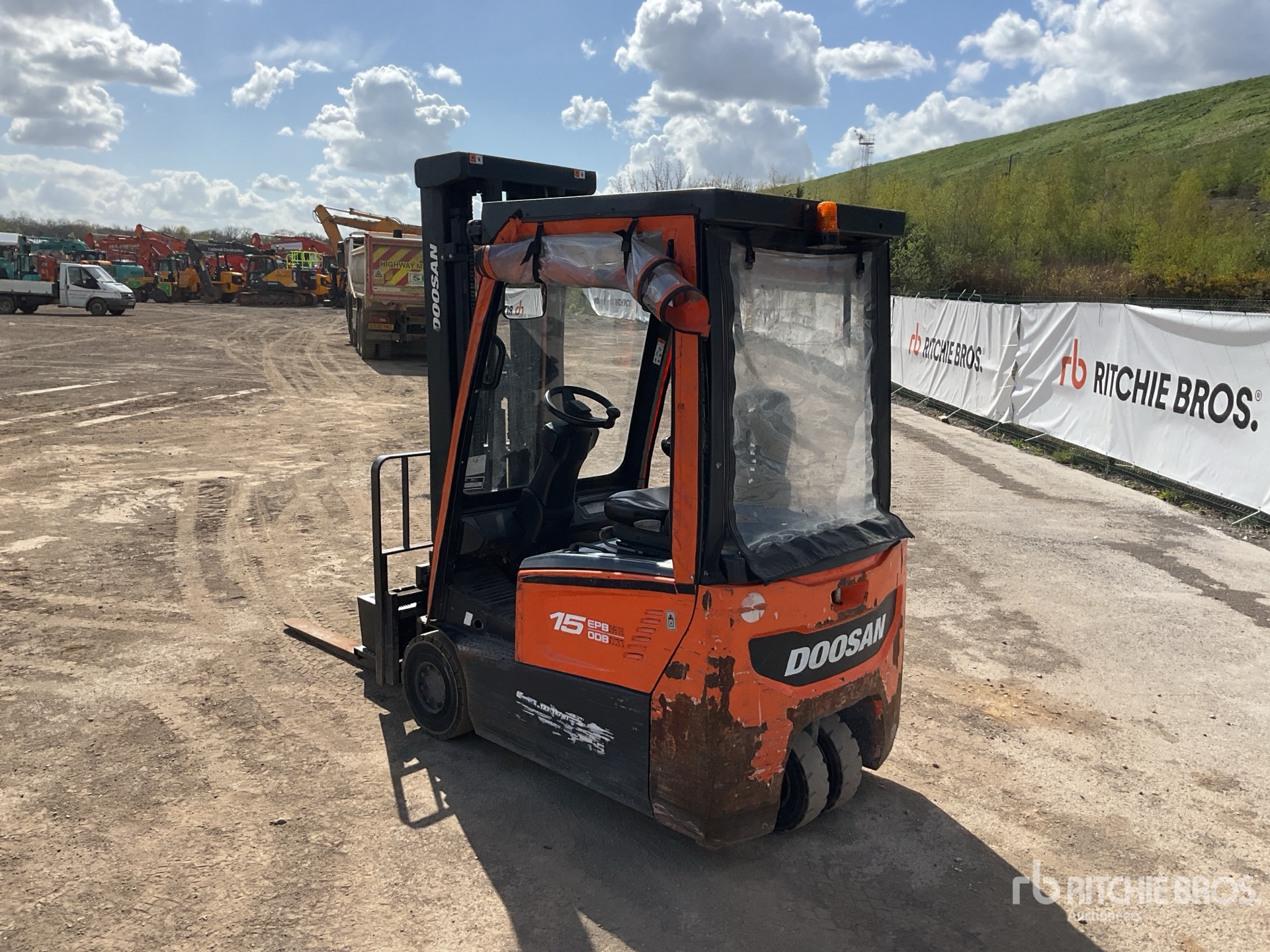 General Appearance with Picture, Left Rear Corner