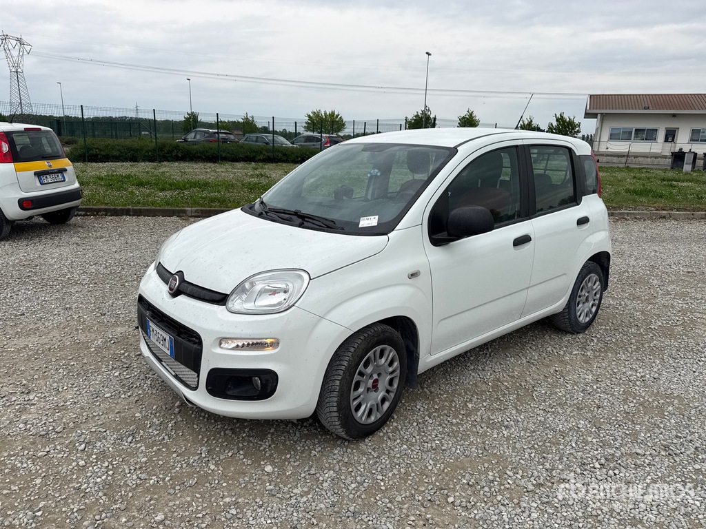 General Appearance with Foto, angolo anteriore sinistro