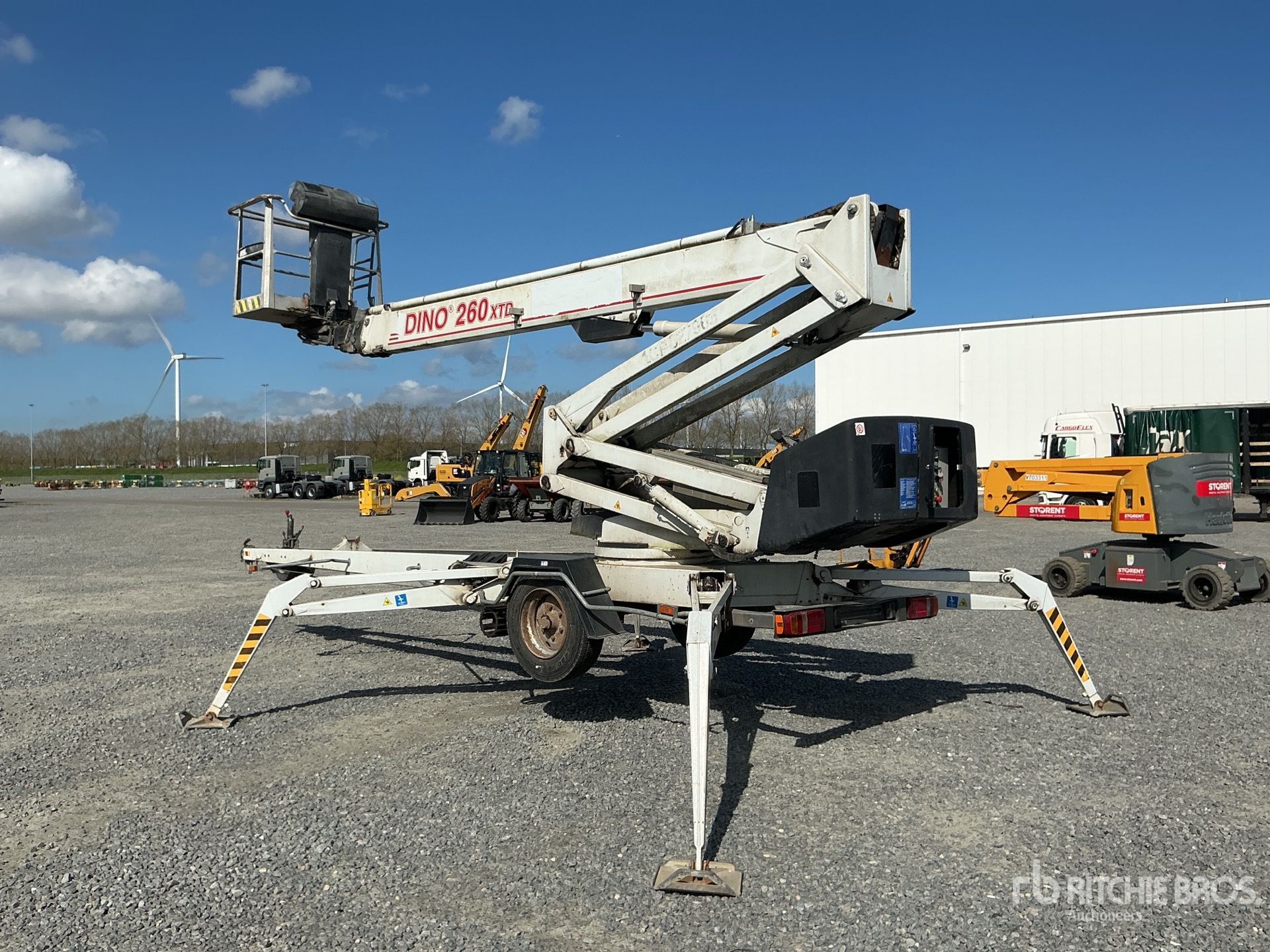 General Appearance with Picture, Right Front Corner