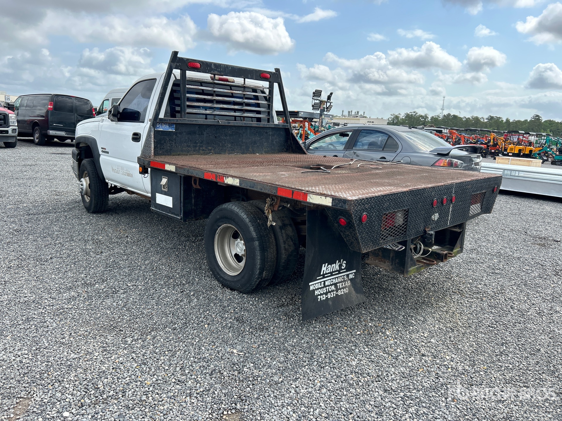 General Appearance with Foto, angolo posteriore sinistro