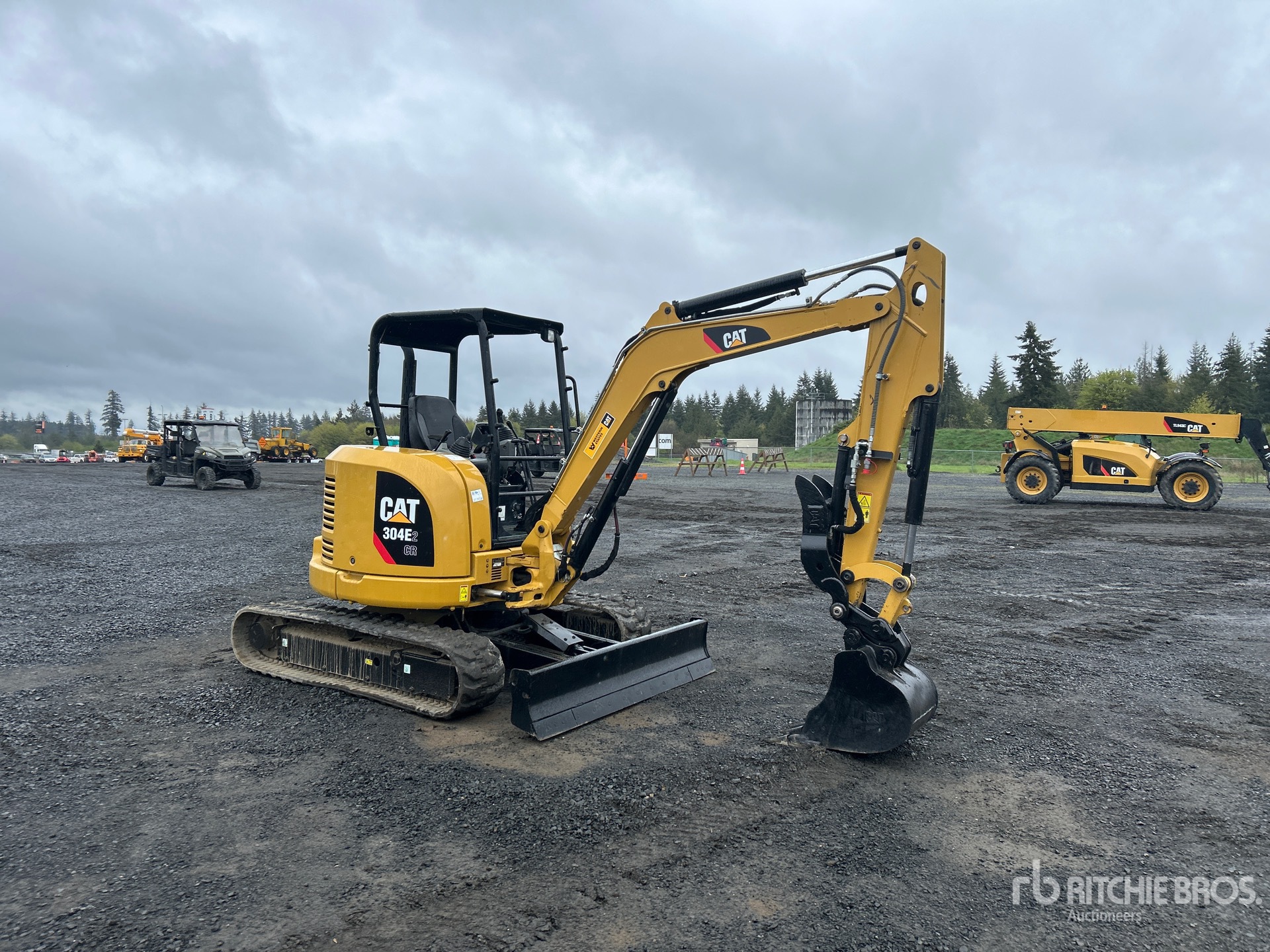 General Appearance with Picture, Right Front Corner