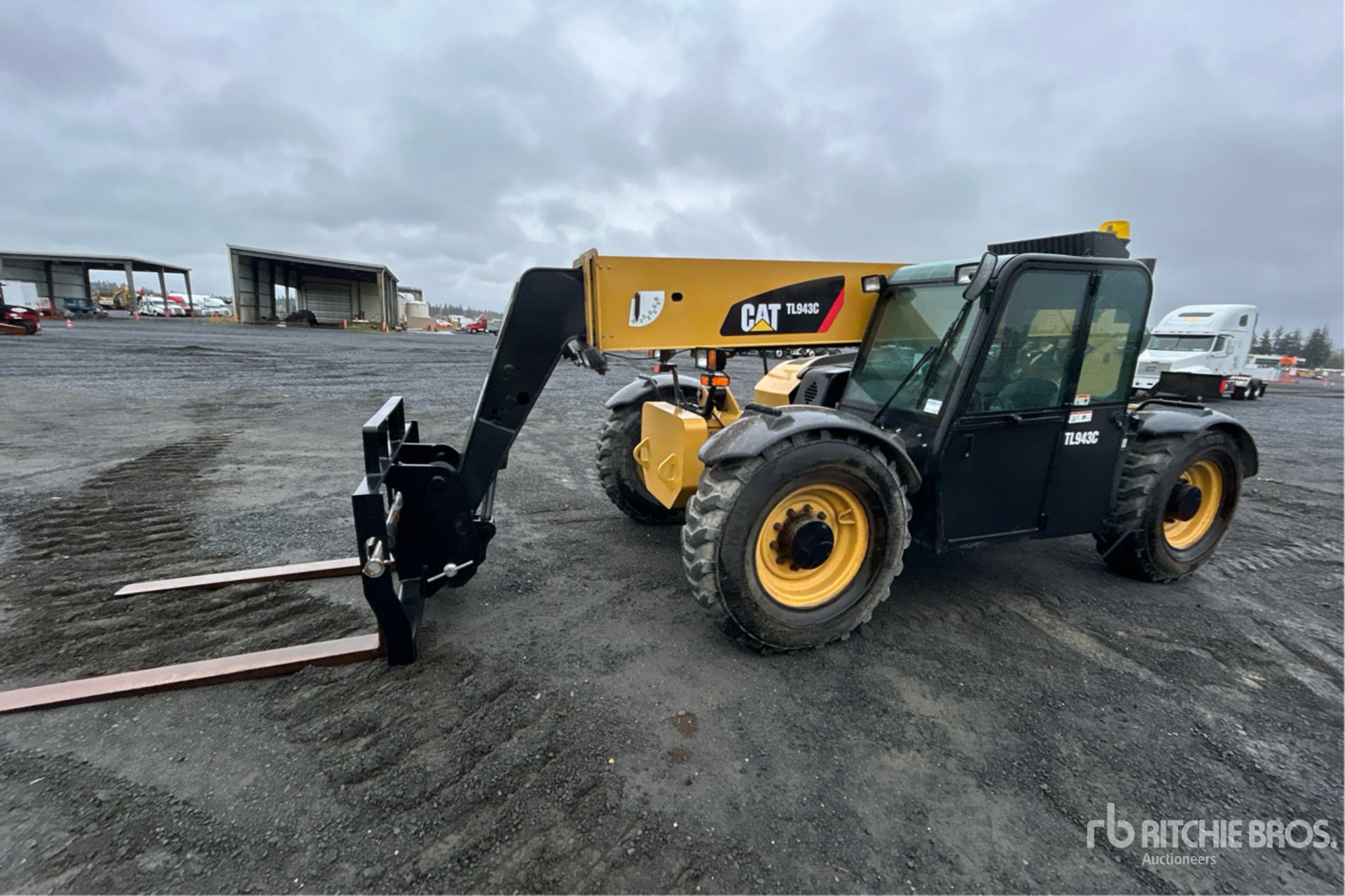 General Appearance with Picture, Left Front Corner