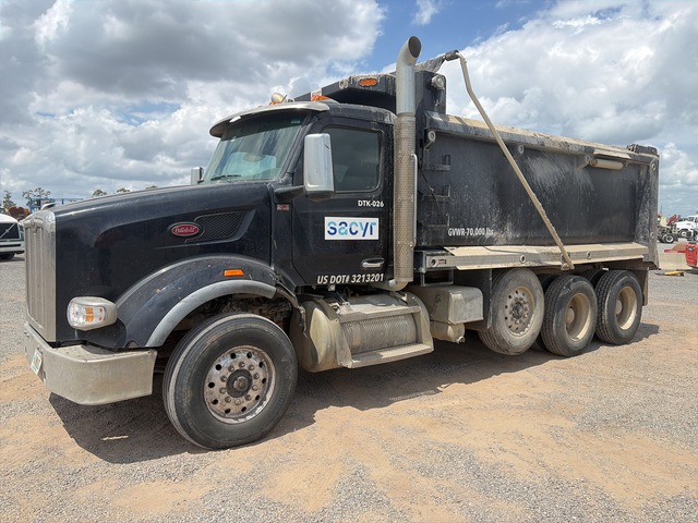 2023 Peterbilt 567 8x4 Tri/A Dump Truck