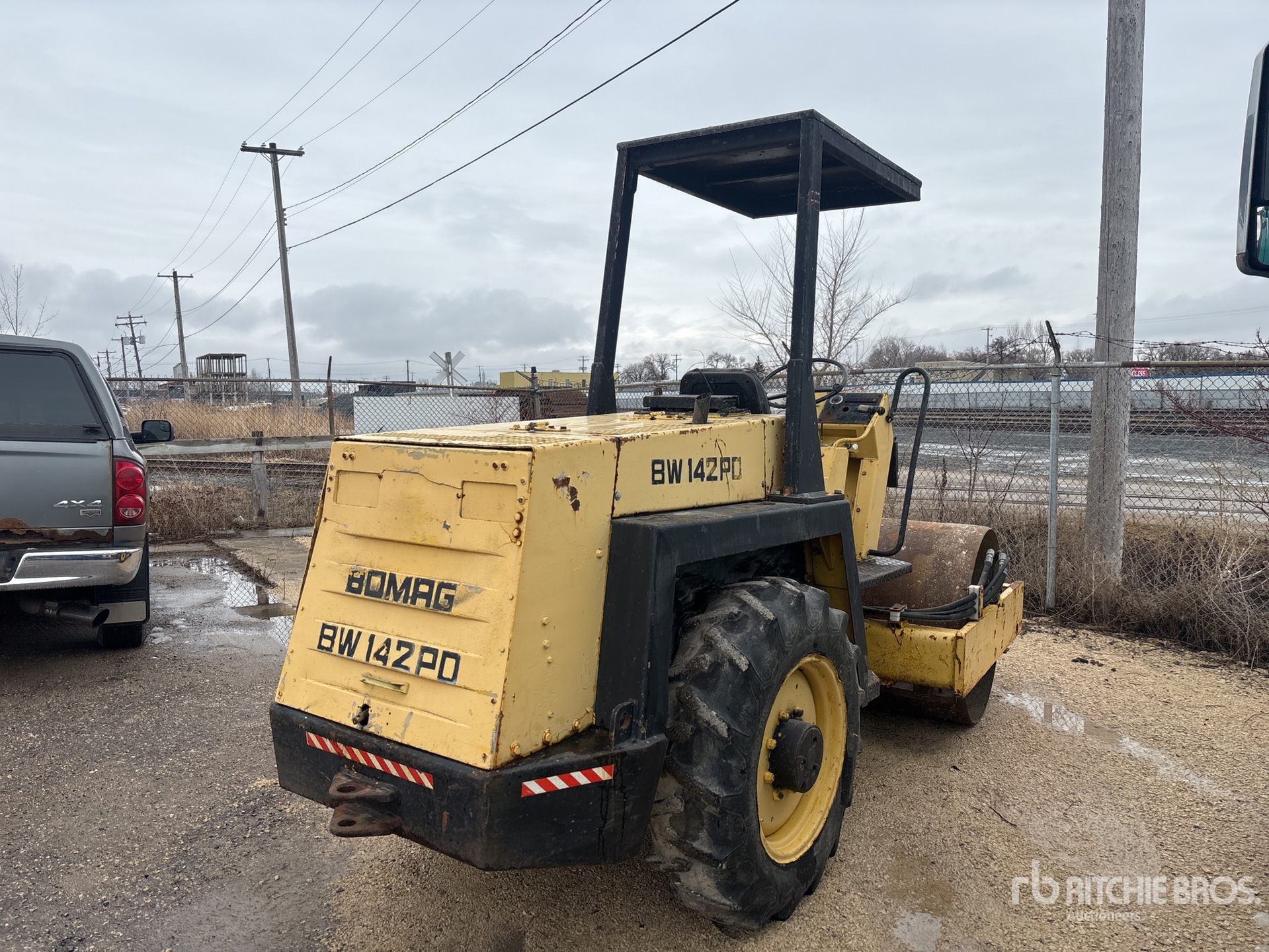 General Appearance with Bild, Ecke hinten rechts