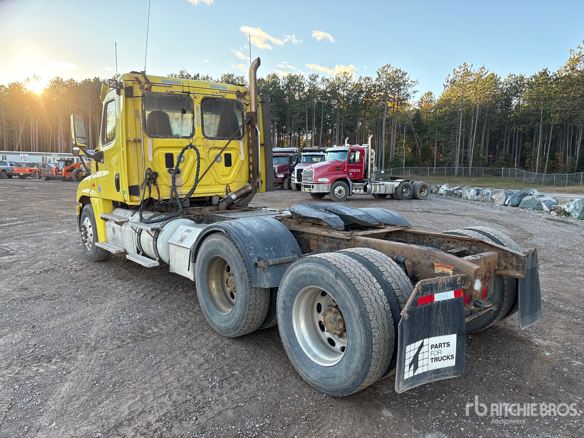 2016 Freightliner CASCADIA 125