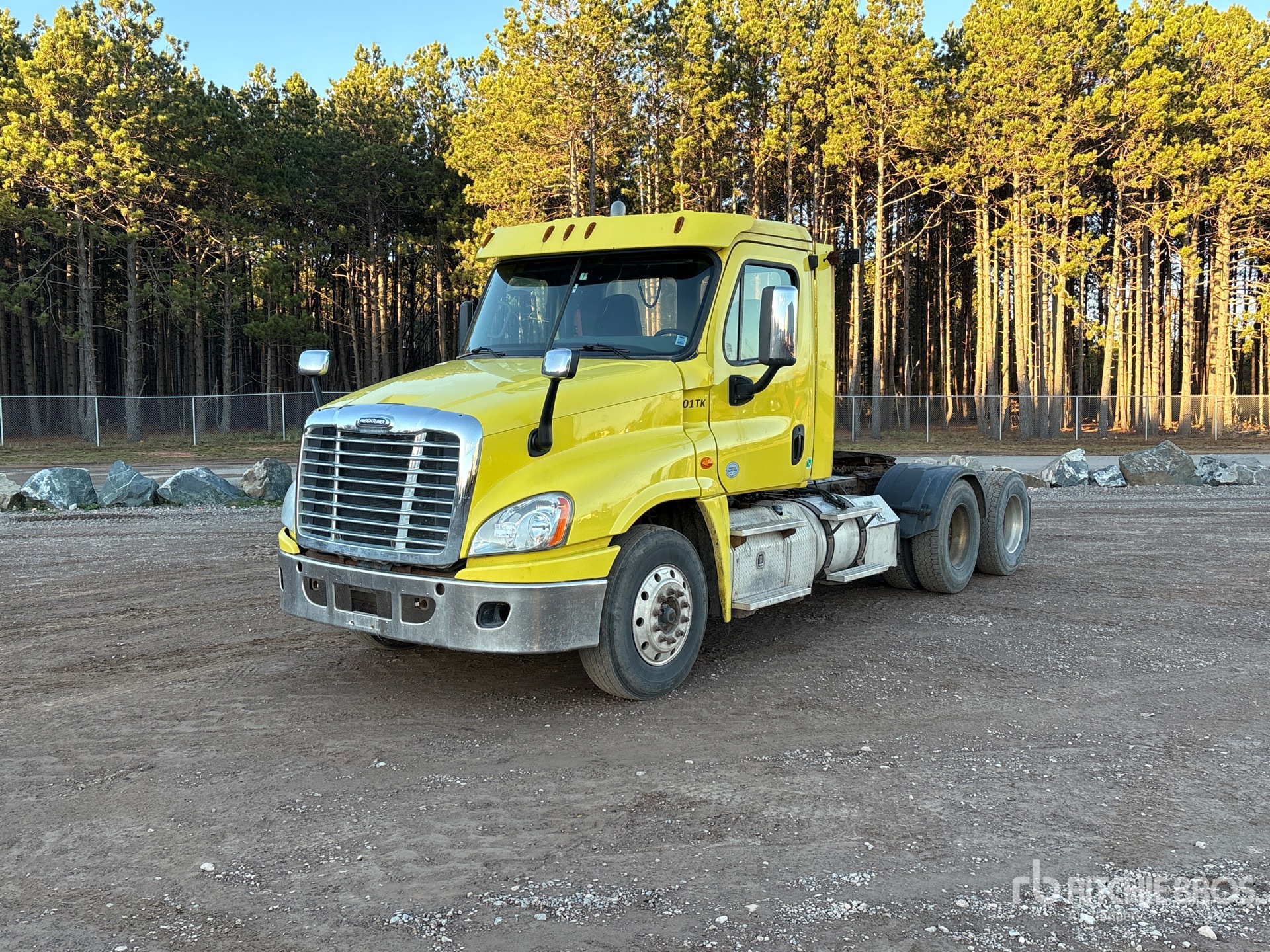2016 Freightliner CASCADIA 125