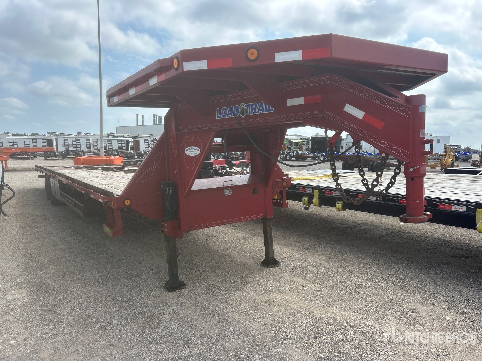 General Appearance with Bild, Ecke vorne rechts