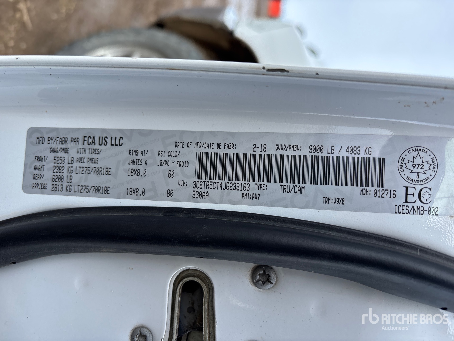 General Appearance with Numéro de série/Numéro d'identification du véhicule automobile