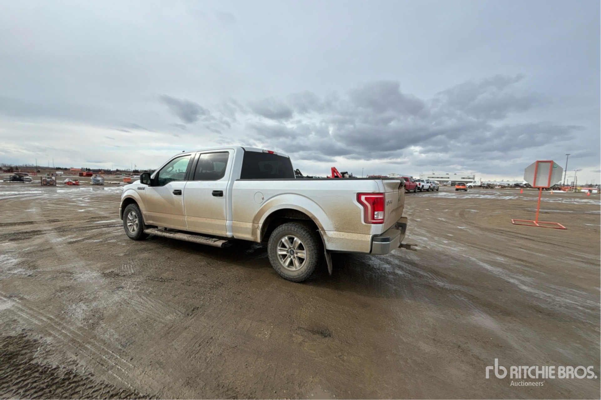 General Appearance with Imagen: esquina trasera izquierda