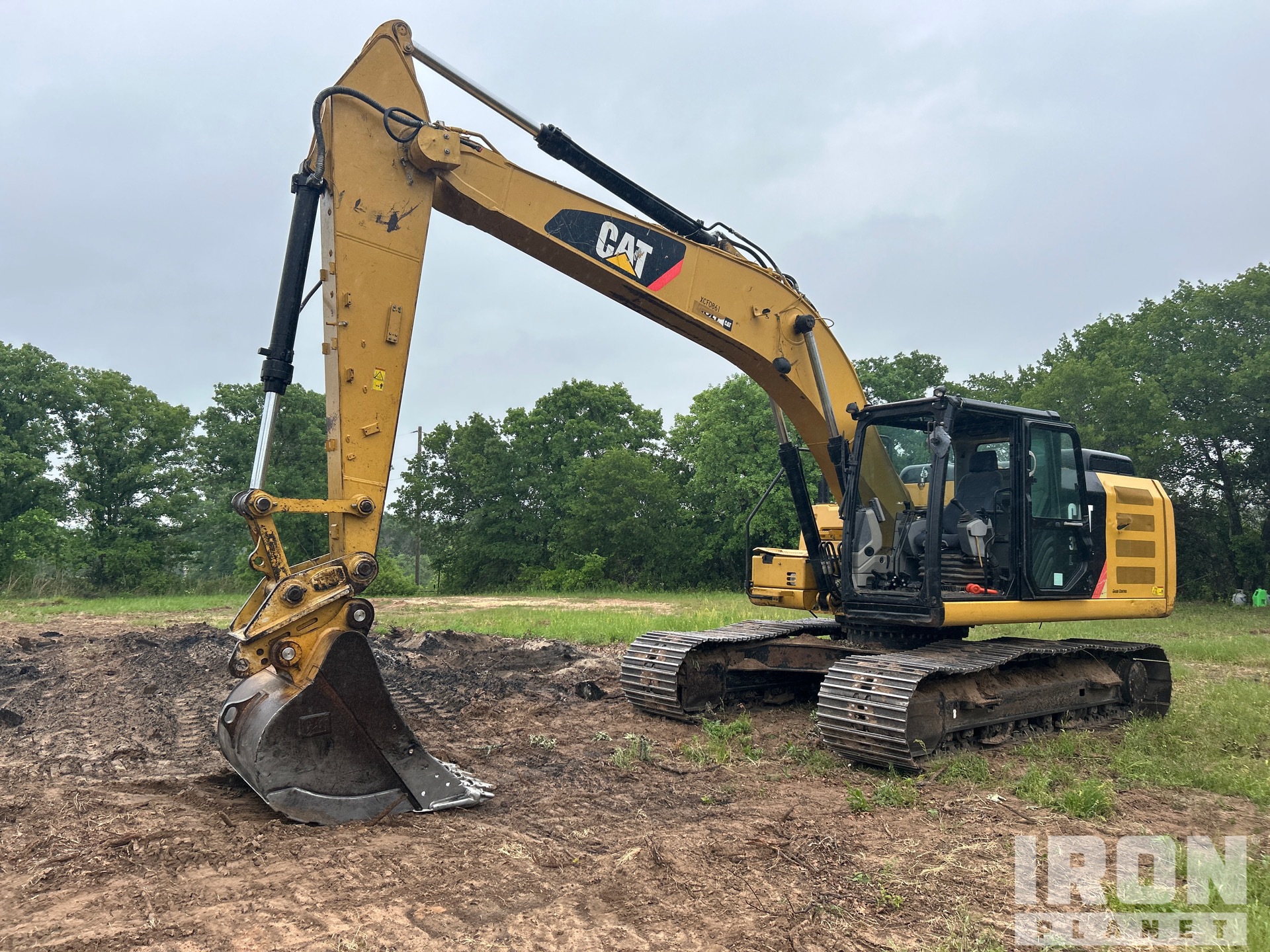 General Appearance with Foto, angolo anteriore sinistro