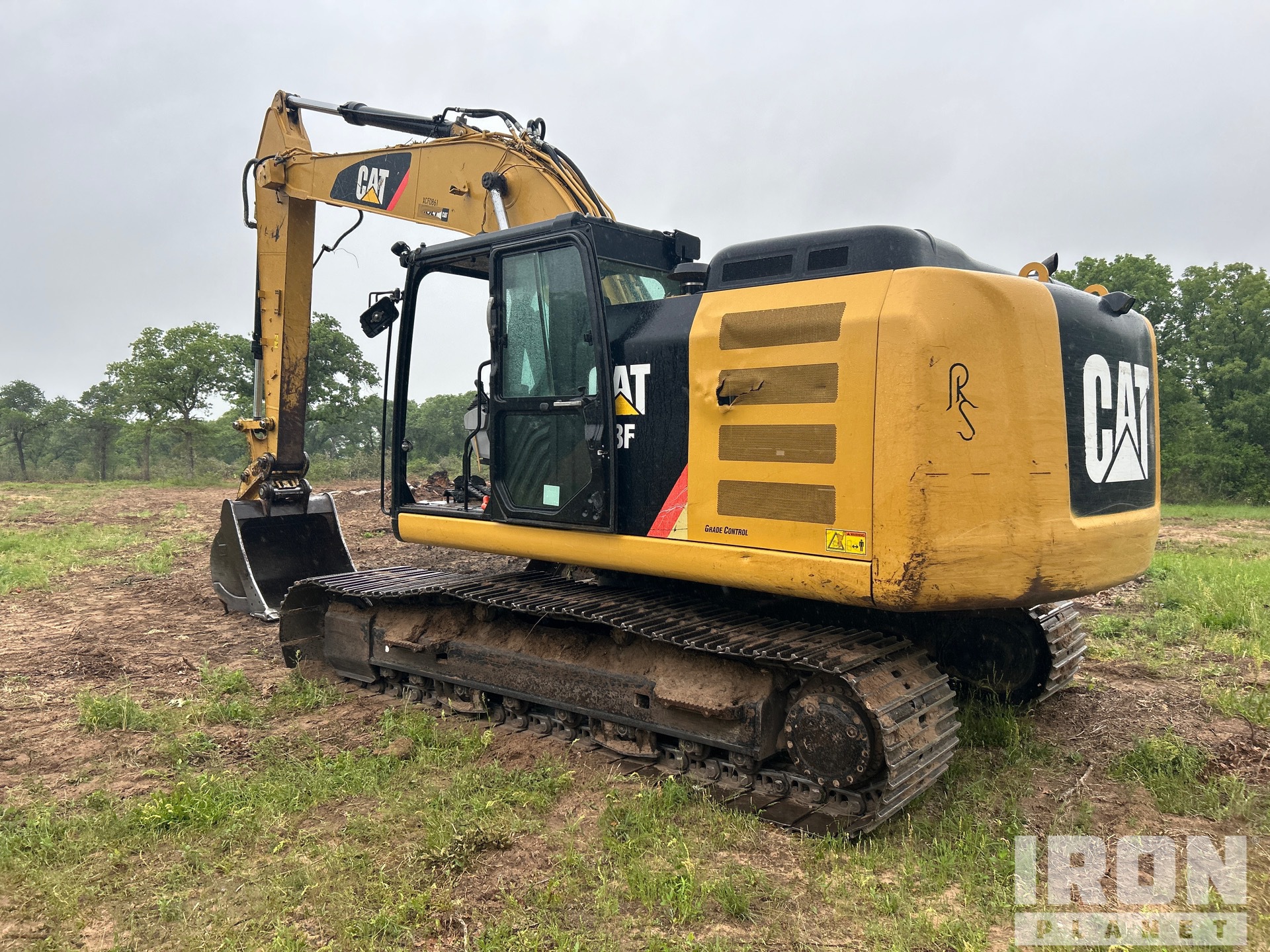 General Appearance with Foto, angolo posteriore sinistro