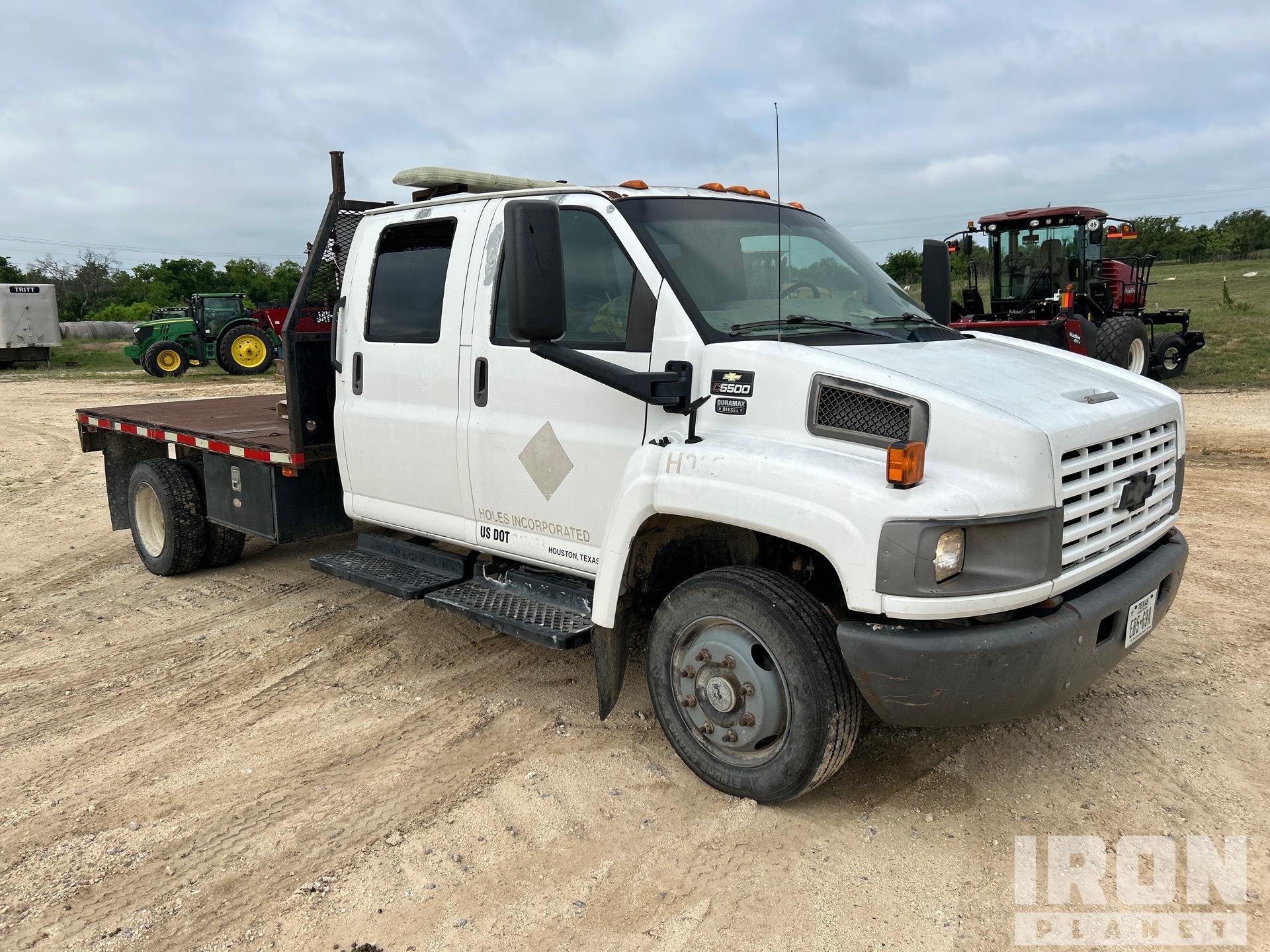 General Appearance with Bild, Ecke vorne rechts