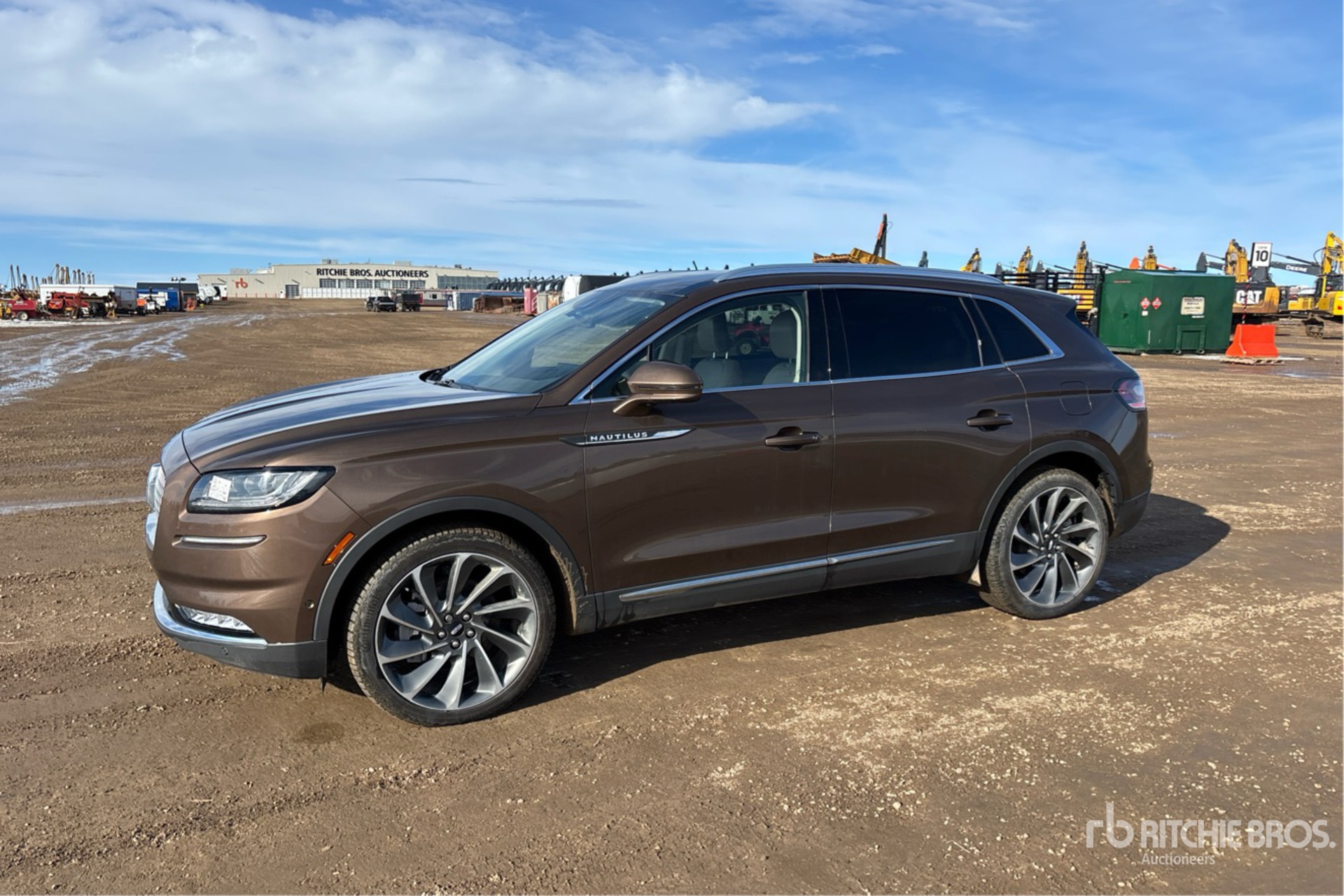 General Appearance with Picture, Left Front Corner